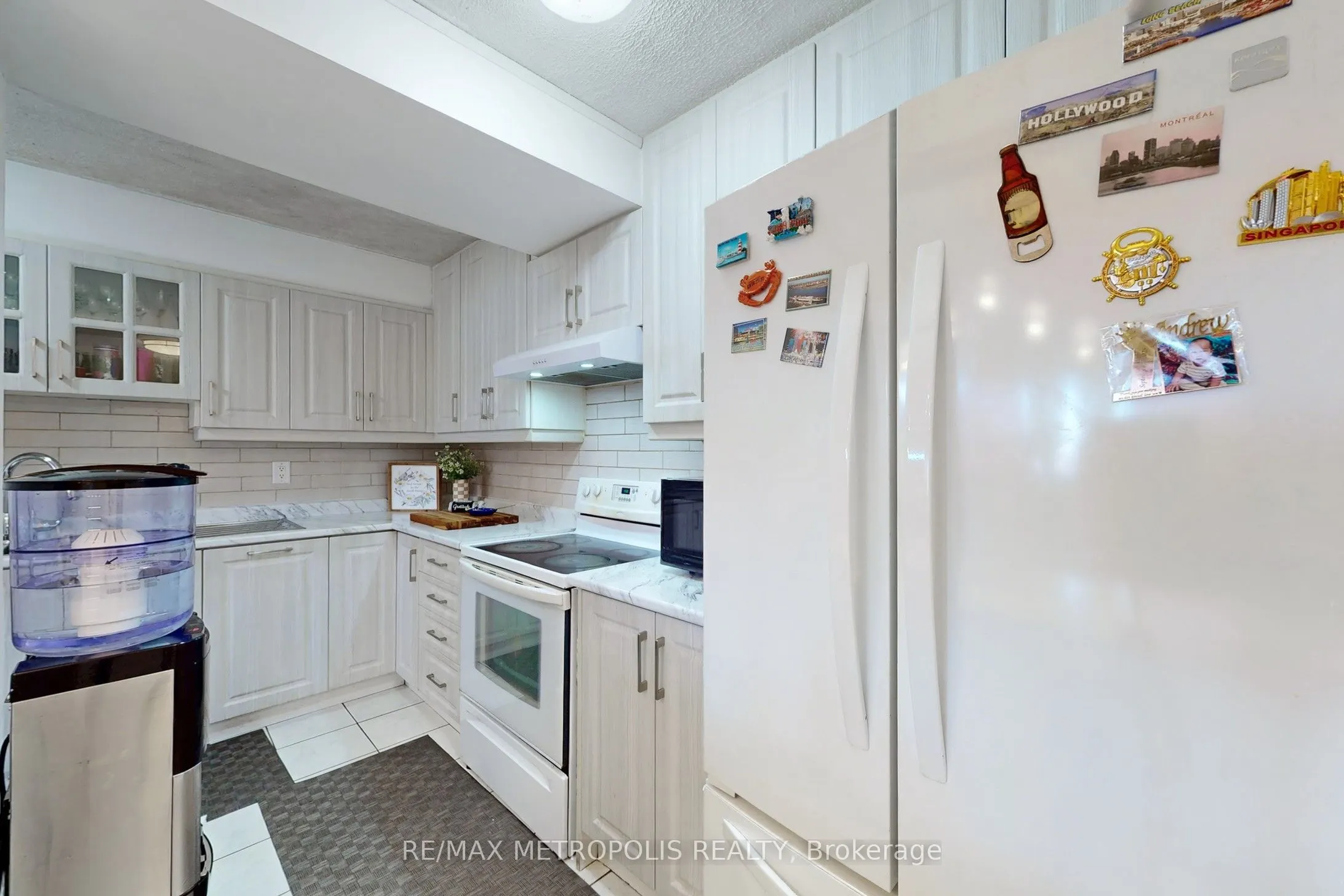 80 Grandravine Drive, #809