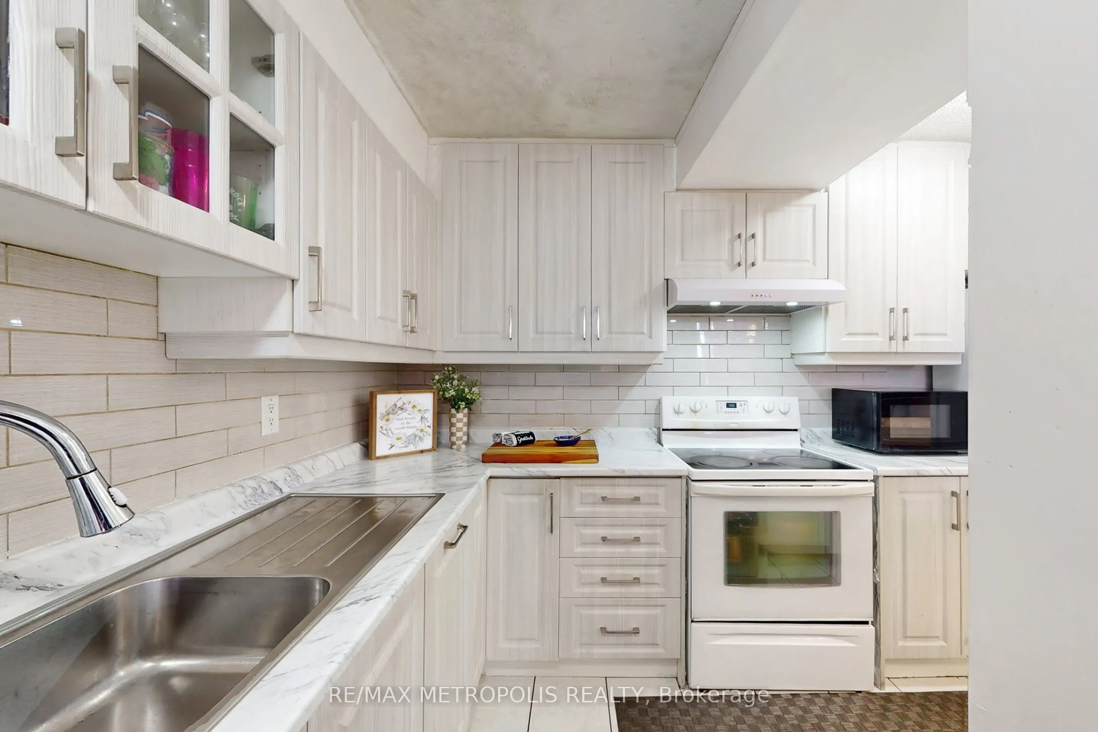 80 Grandravine Drive, #809