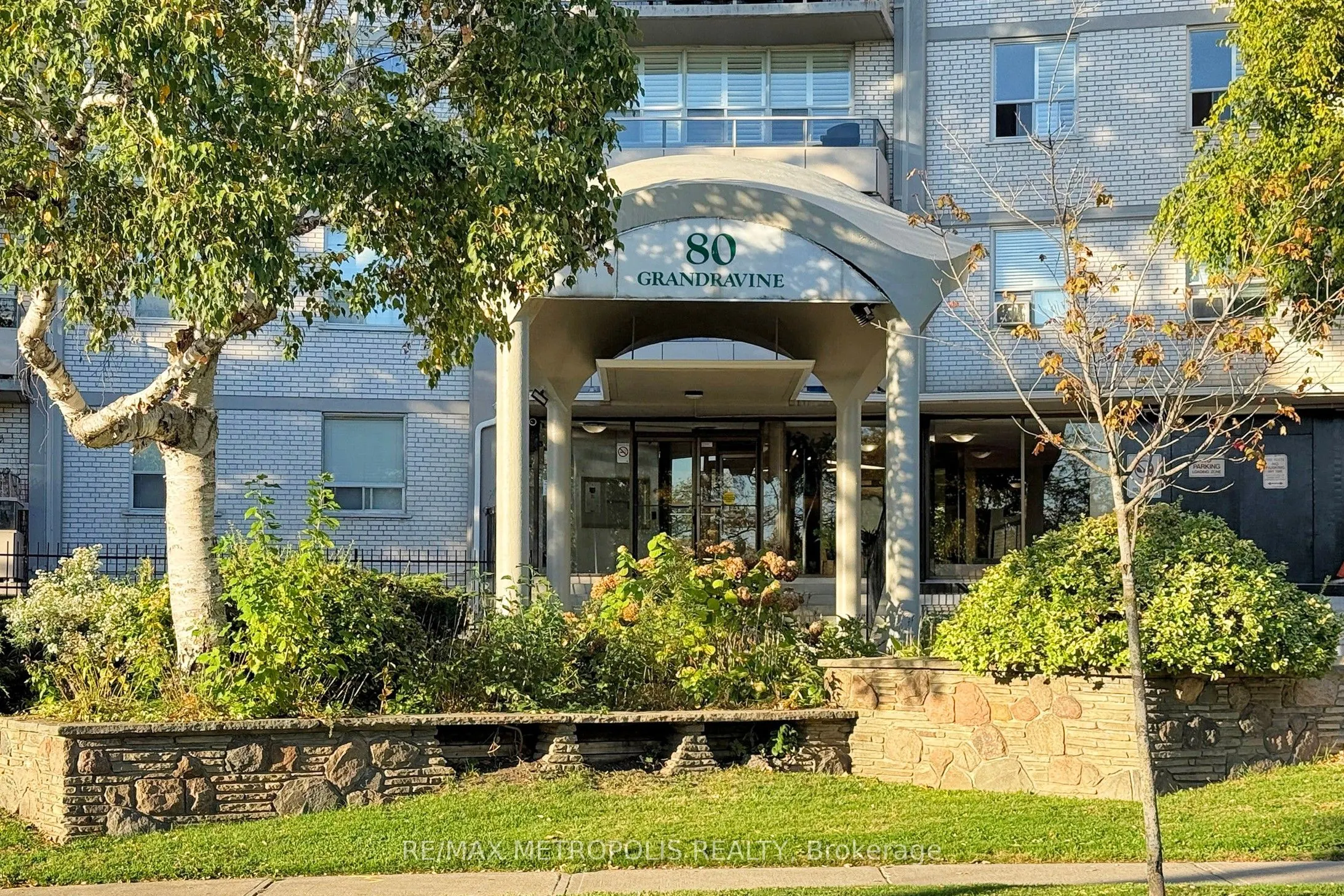 80 Grandravine Drive, #809
