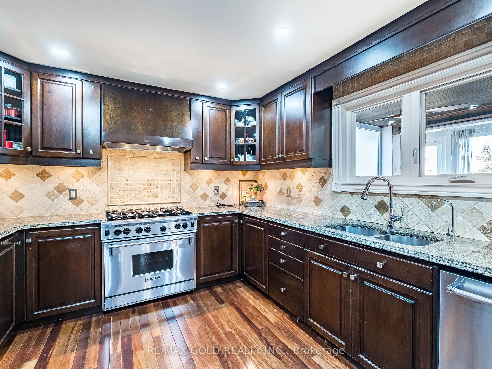 74 Porchlight Road