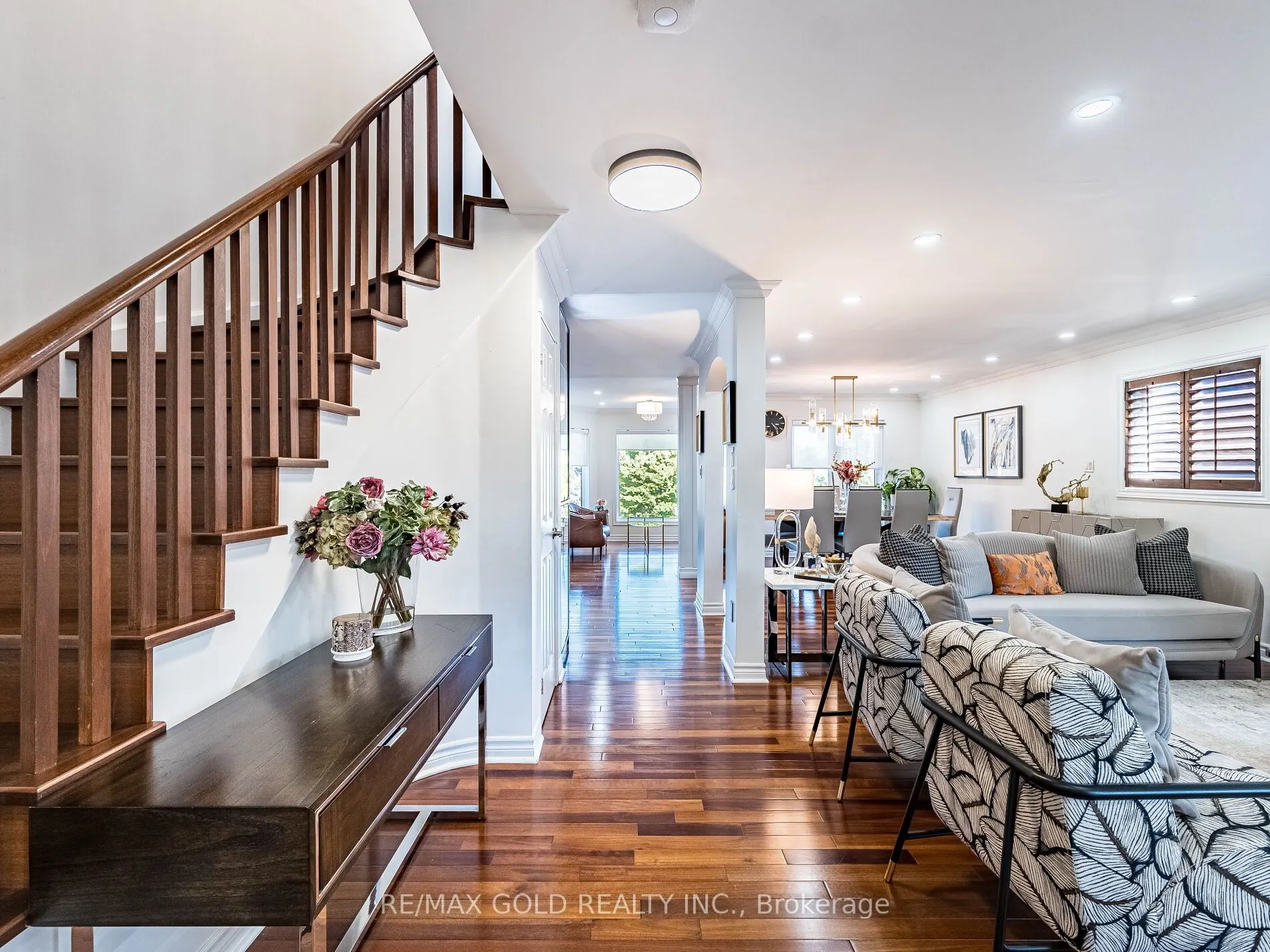74 Porchlight Road