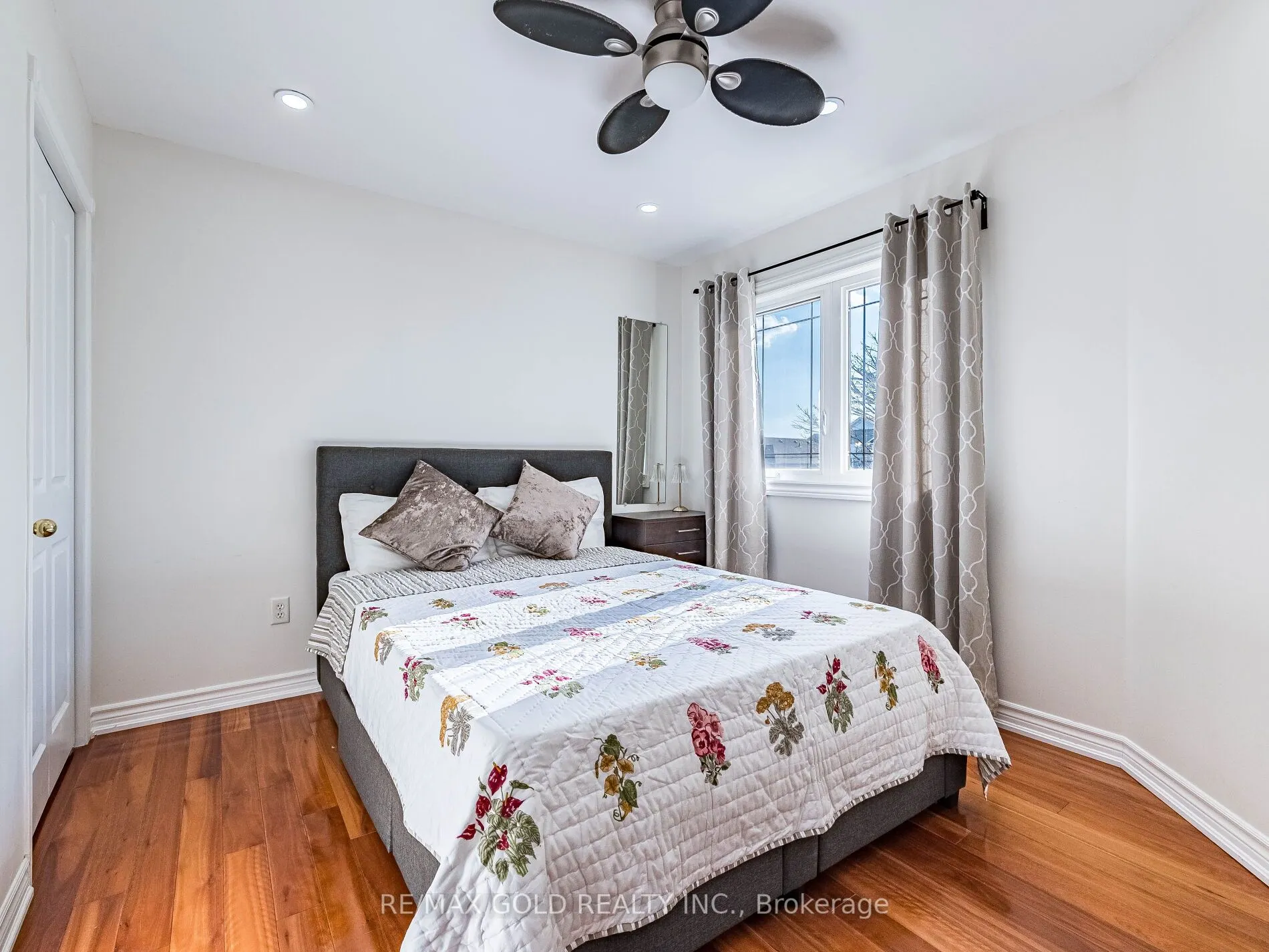 74 Porchlight Road