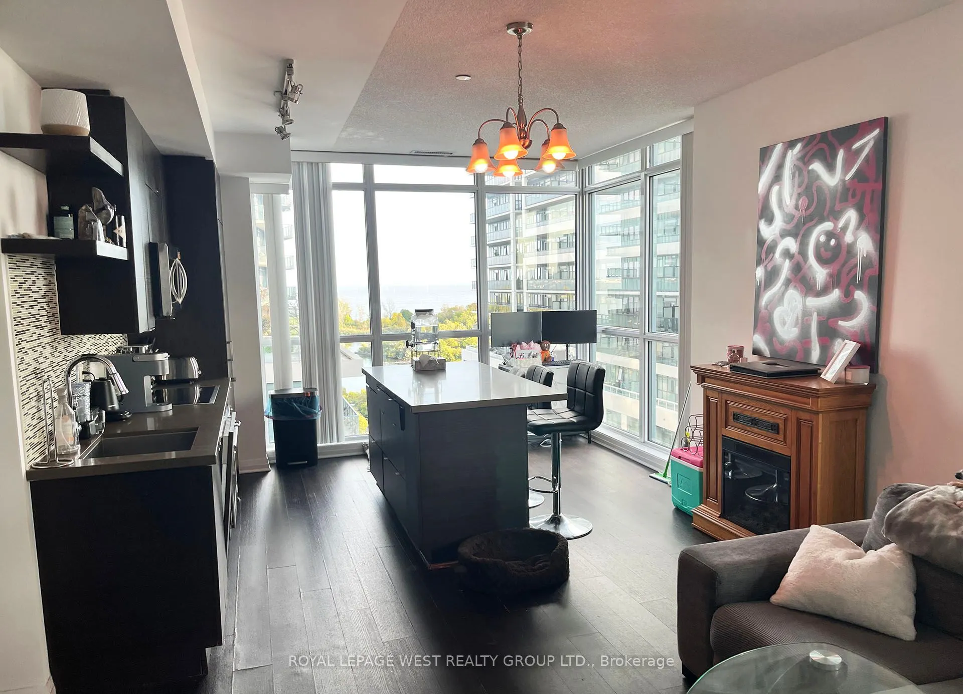 60 Annie Craig Drive, #915