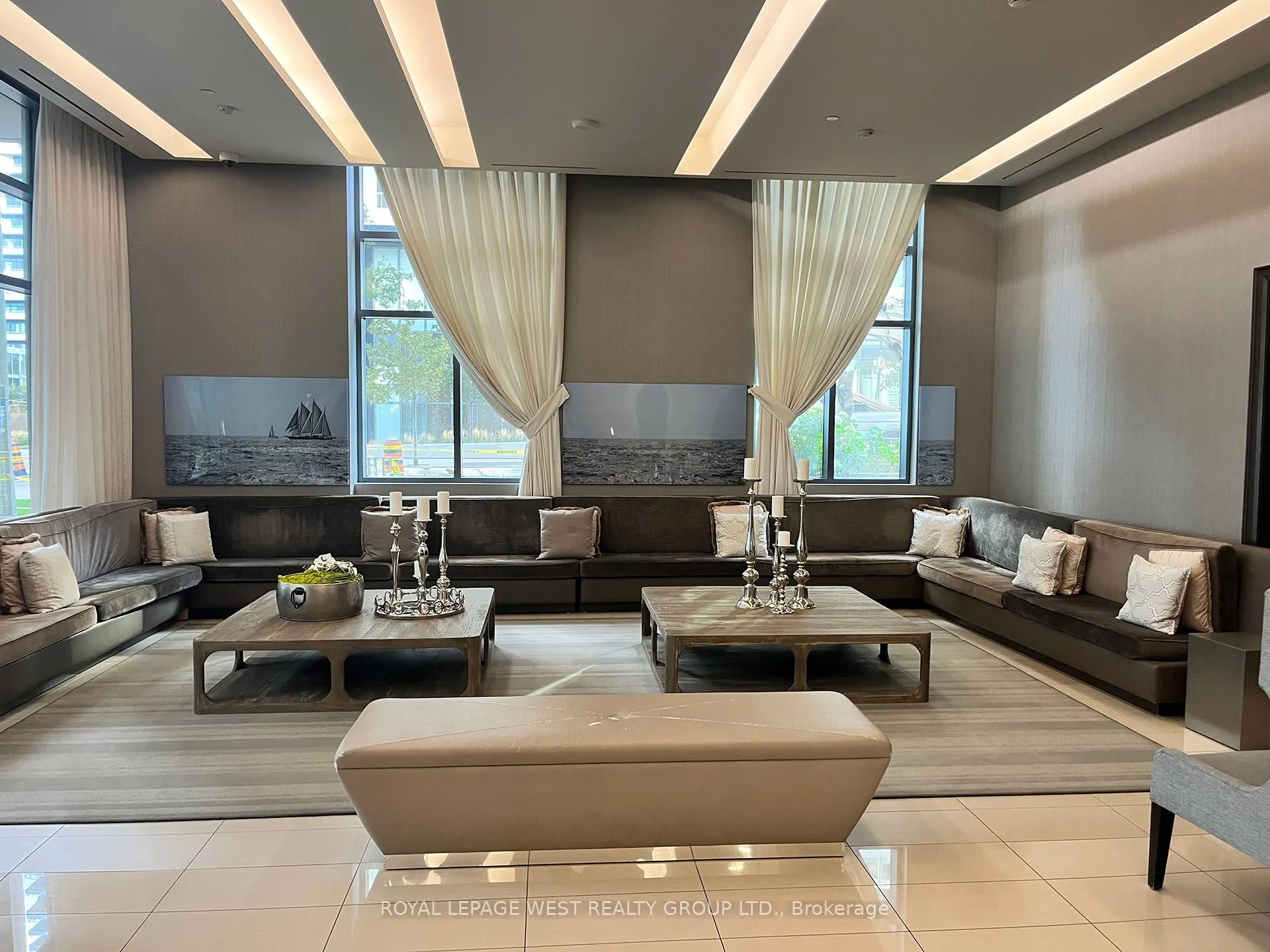 60 Annie Craig Drive, #915