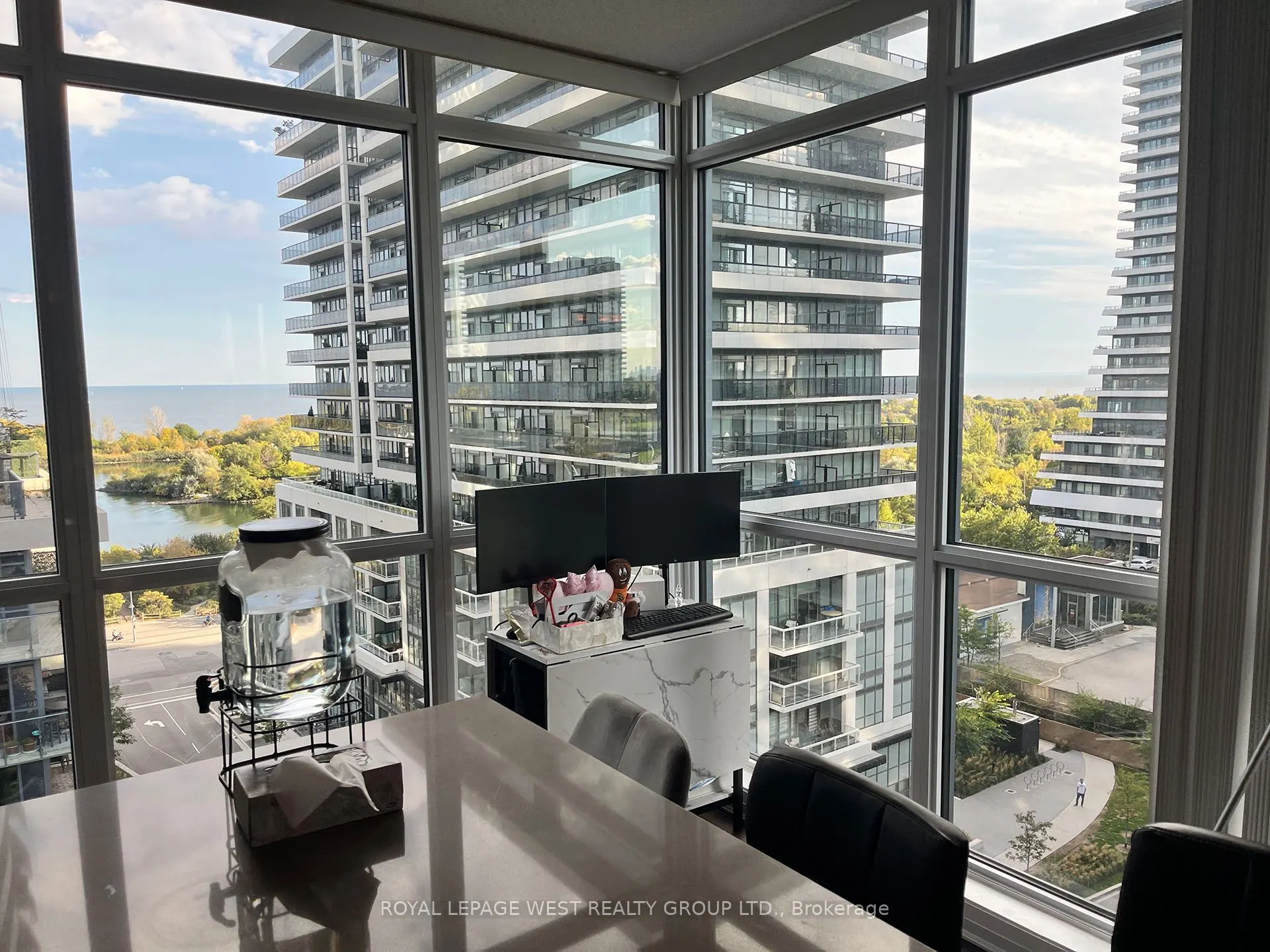 60 Annie Craig Drive, #915