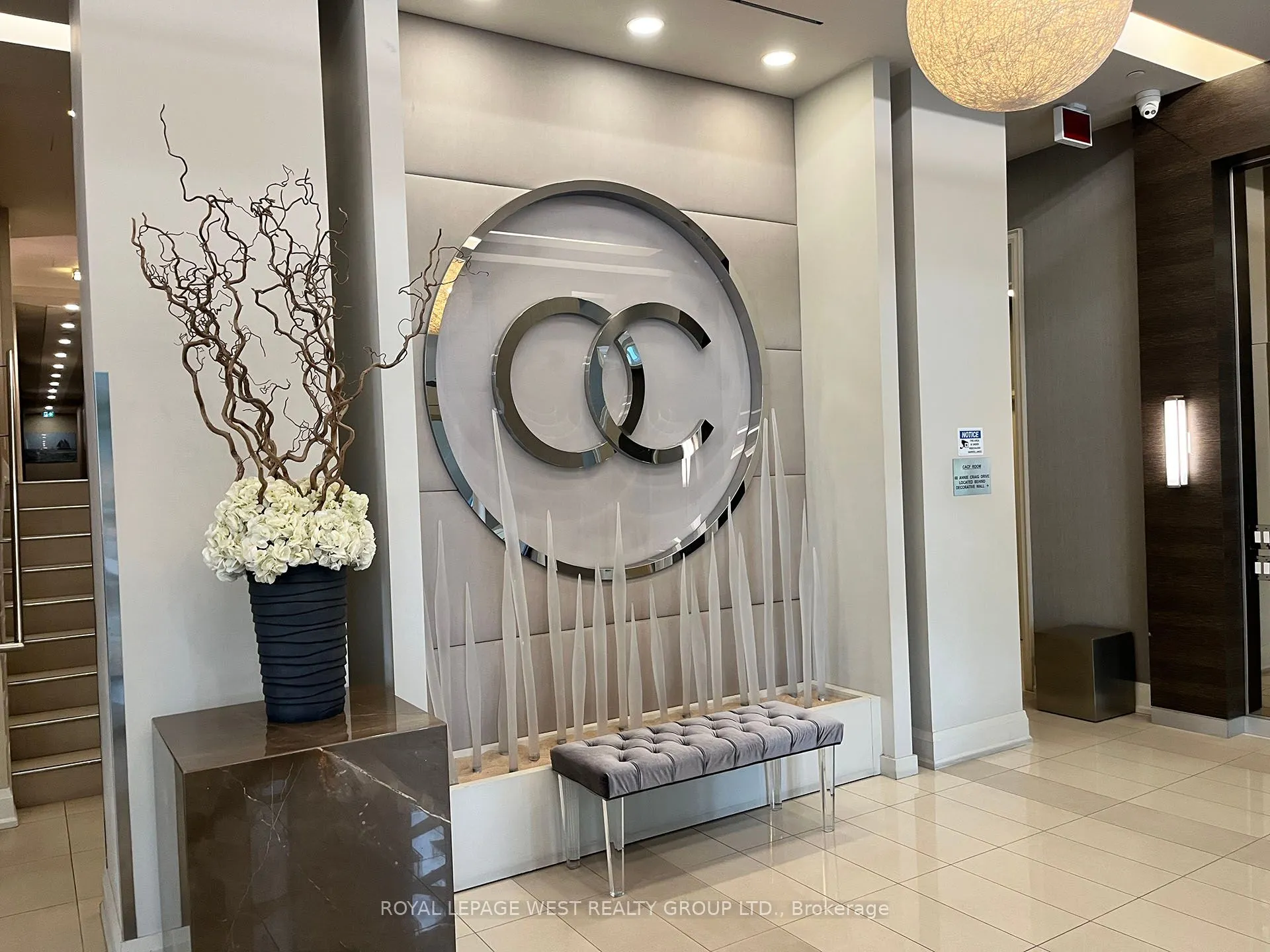 60 Annie Craig Drive, #915
