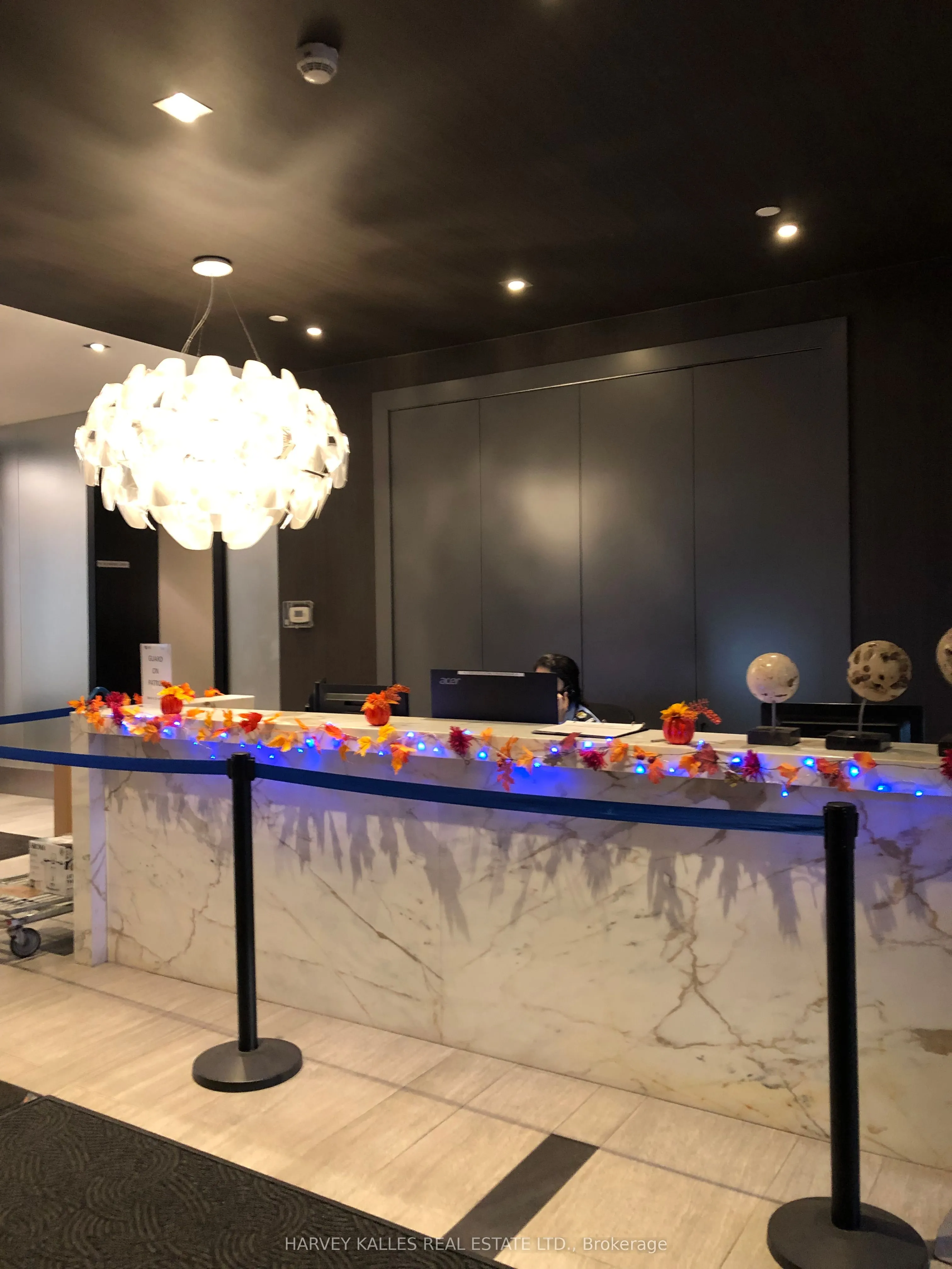 1185 The Queensway Avenue, #1009