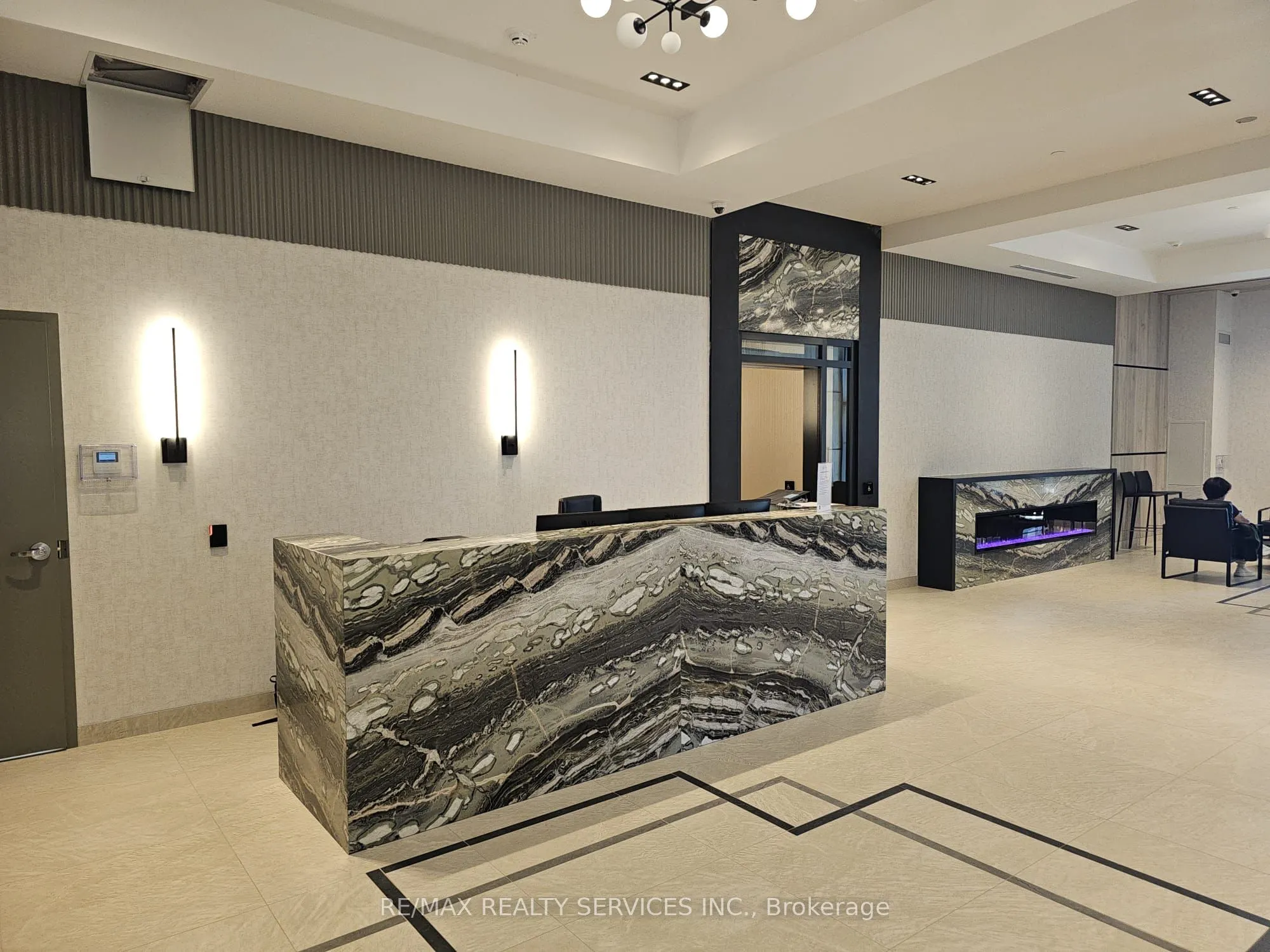 15 Wintergarden Drive, #1410