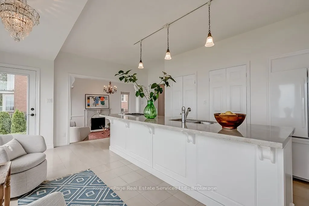 3286 Shelburne Place