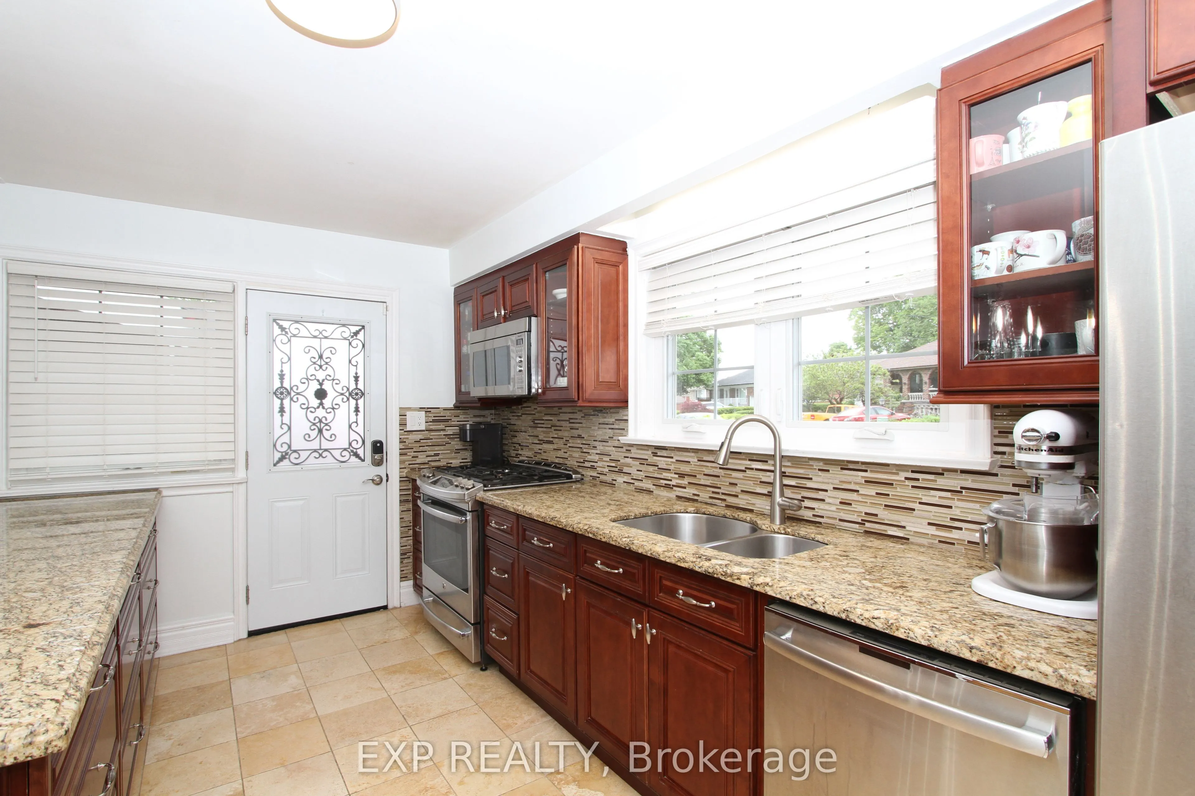 77 Letchworth Crescent