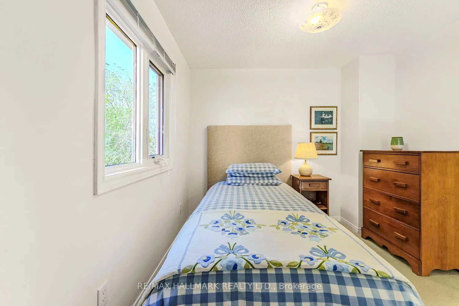 2143 Hunt Crescent
