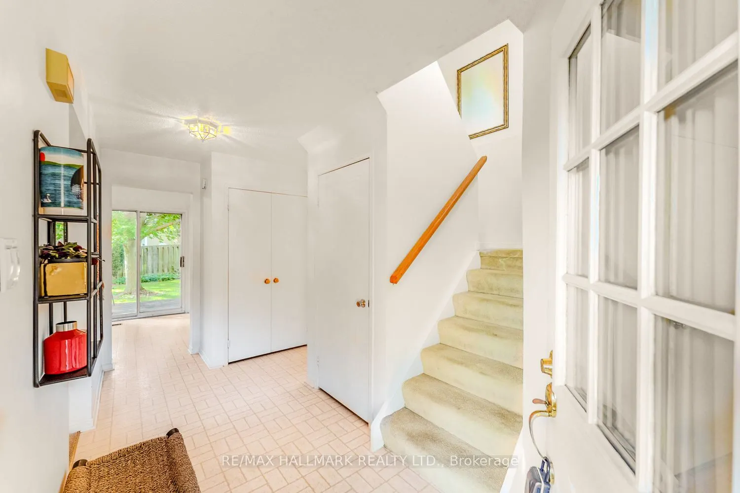 2143 Hunt Crescent
