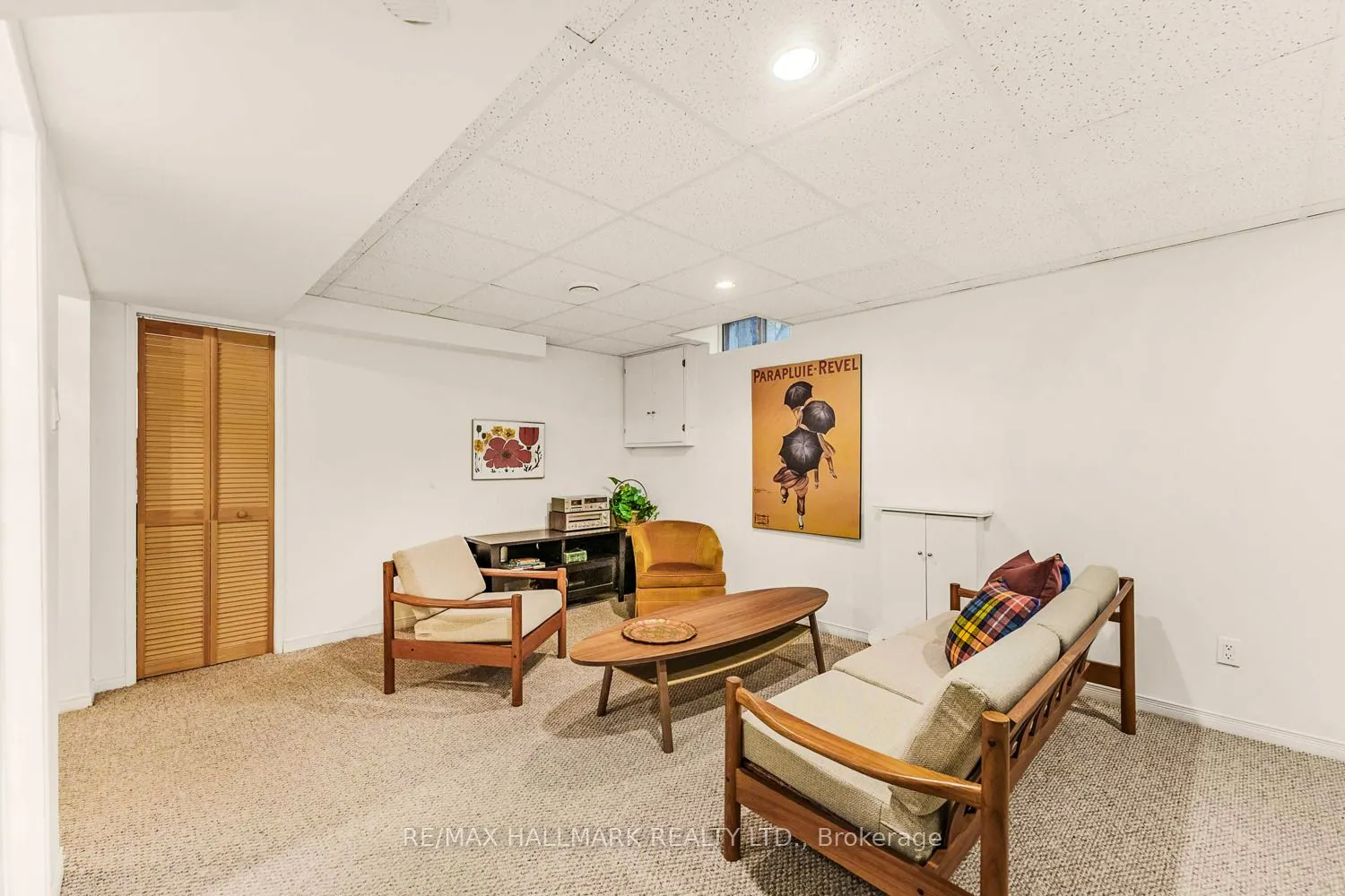 2143 Hunt Crescent