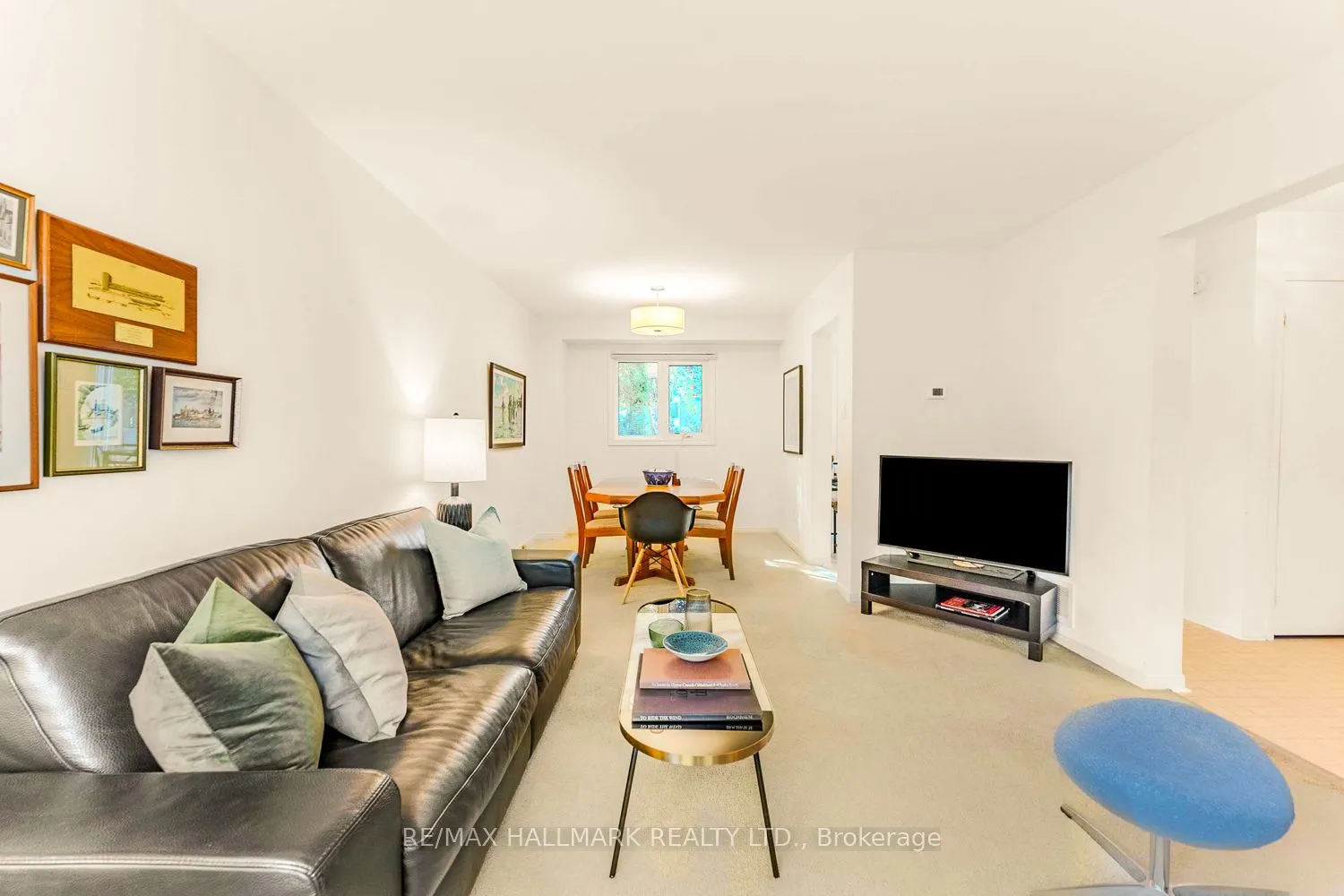 2143 Hunt Crescent