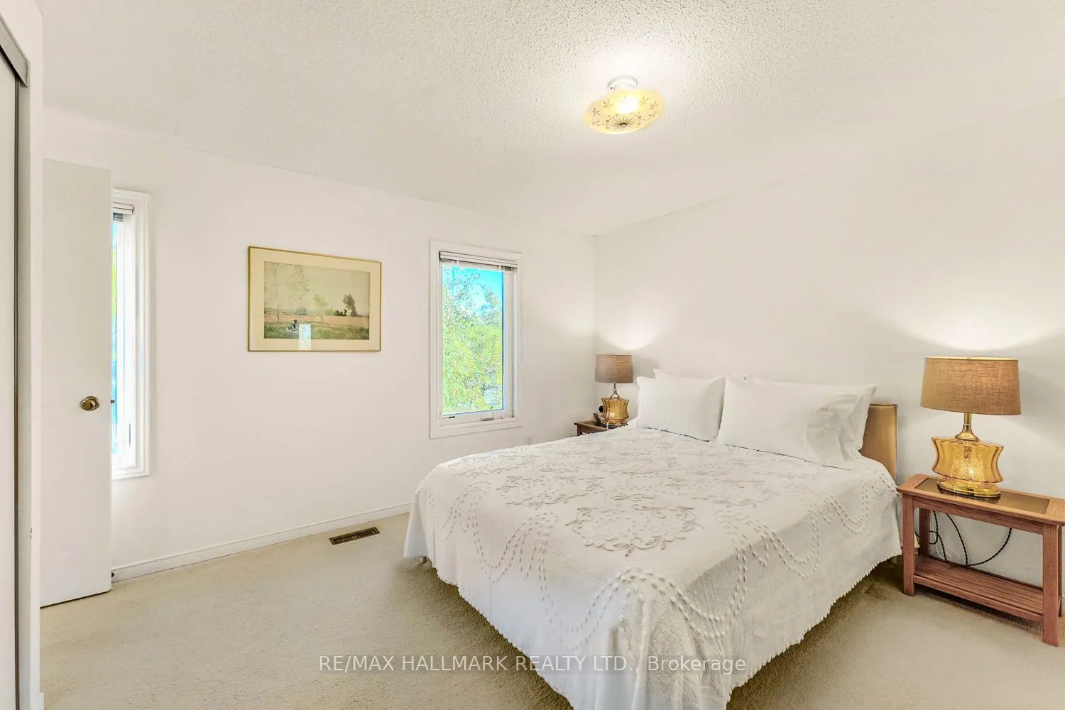 2143 Hunt Crescent