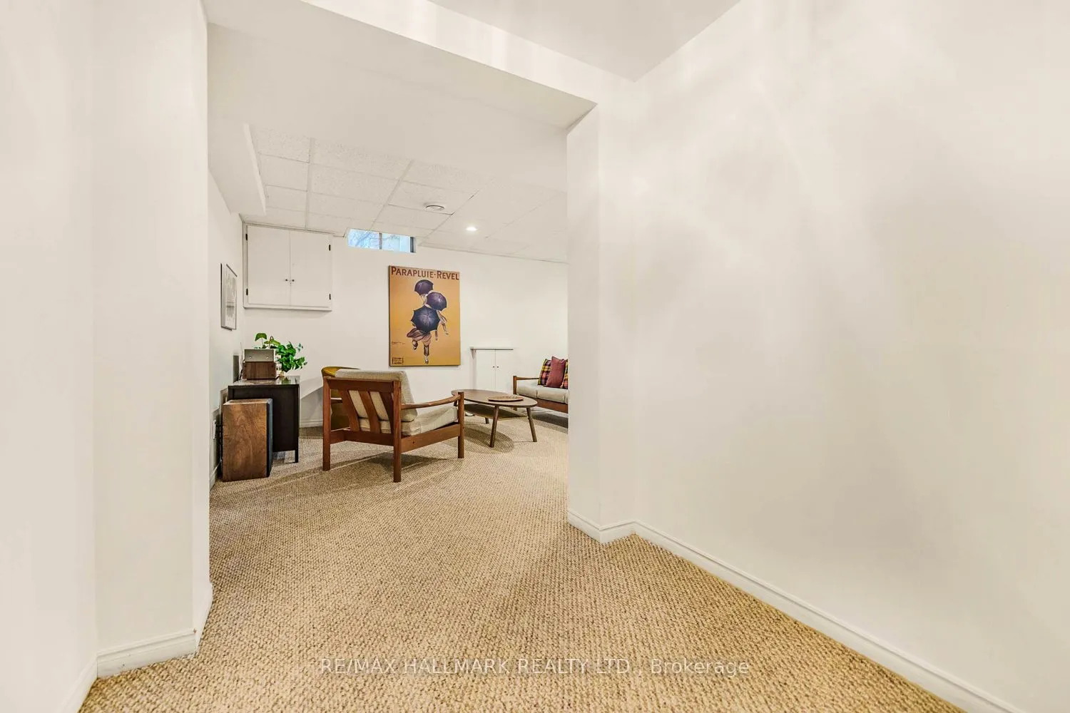 2143 Hunt Crescent