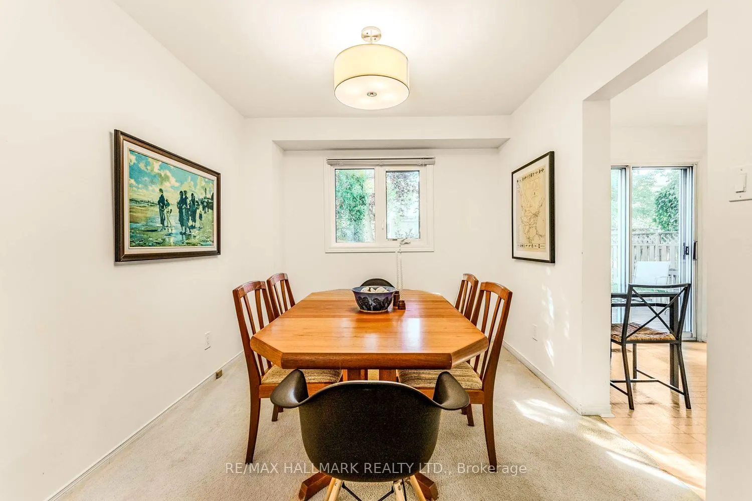 2143 Hunt Crescent