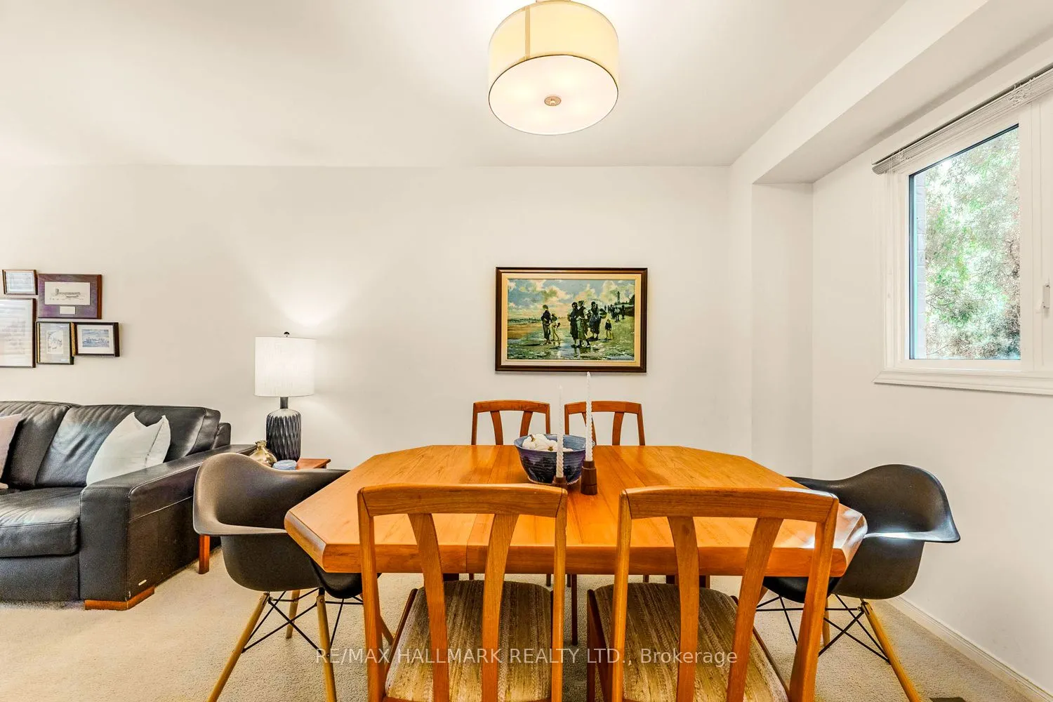 2143 Hunt Crescent