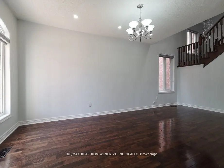 6 Mountland Road, #Upper