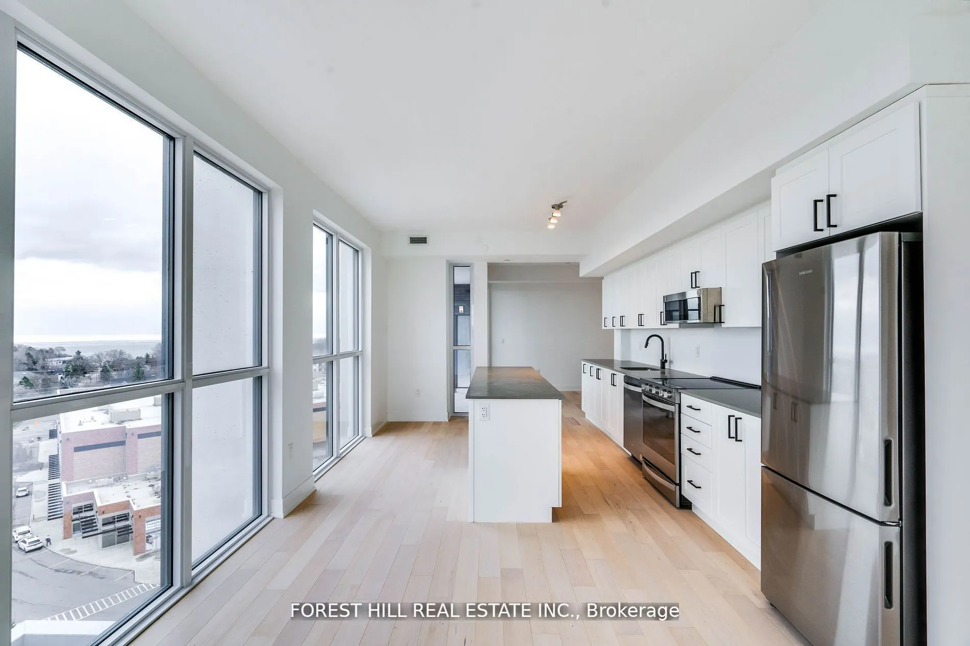 1063 Douglas Mccurdy Comm Circle, #1002