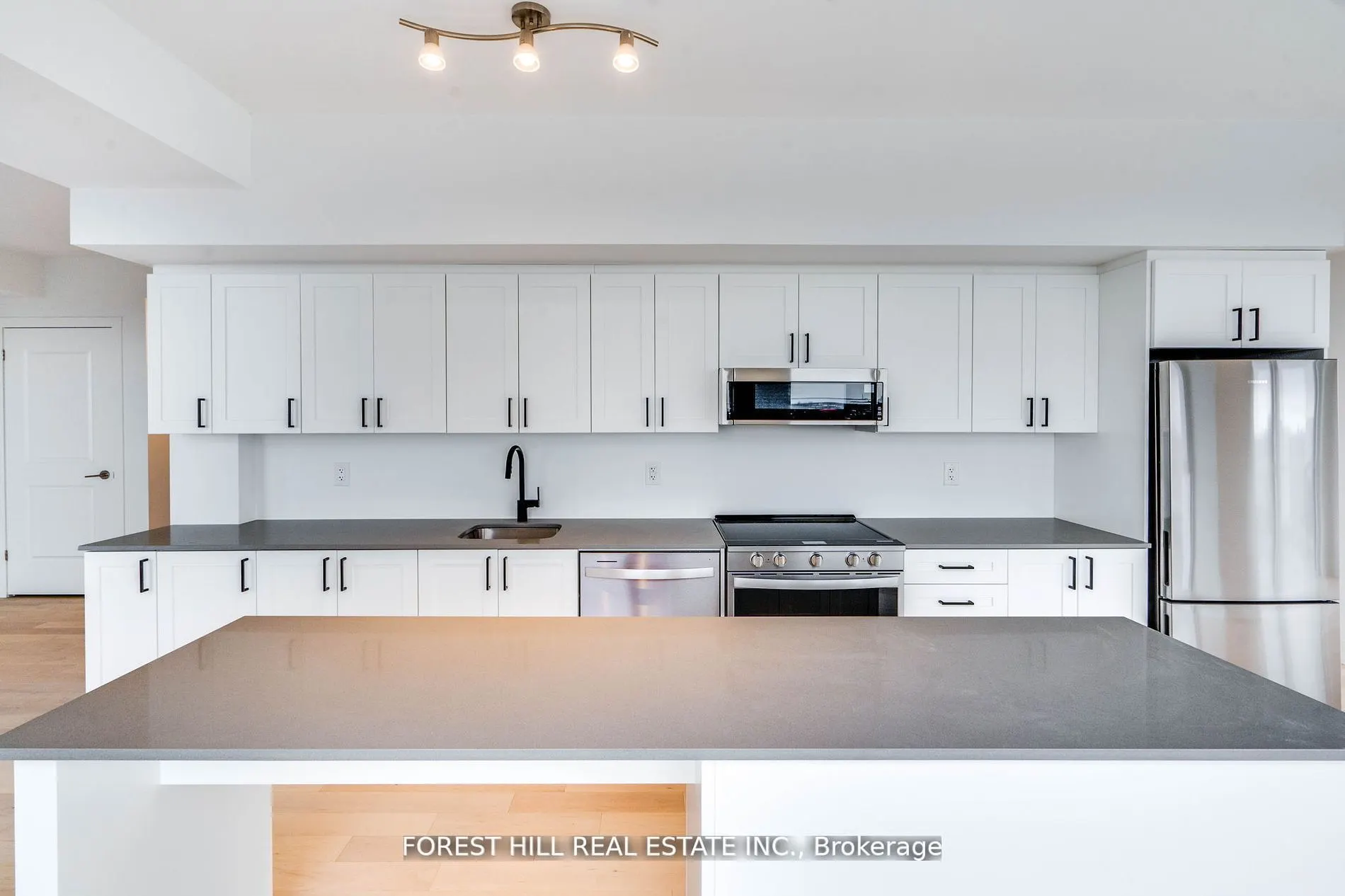 1063 Douglas Mccurdy Comm Circle, #1002