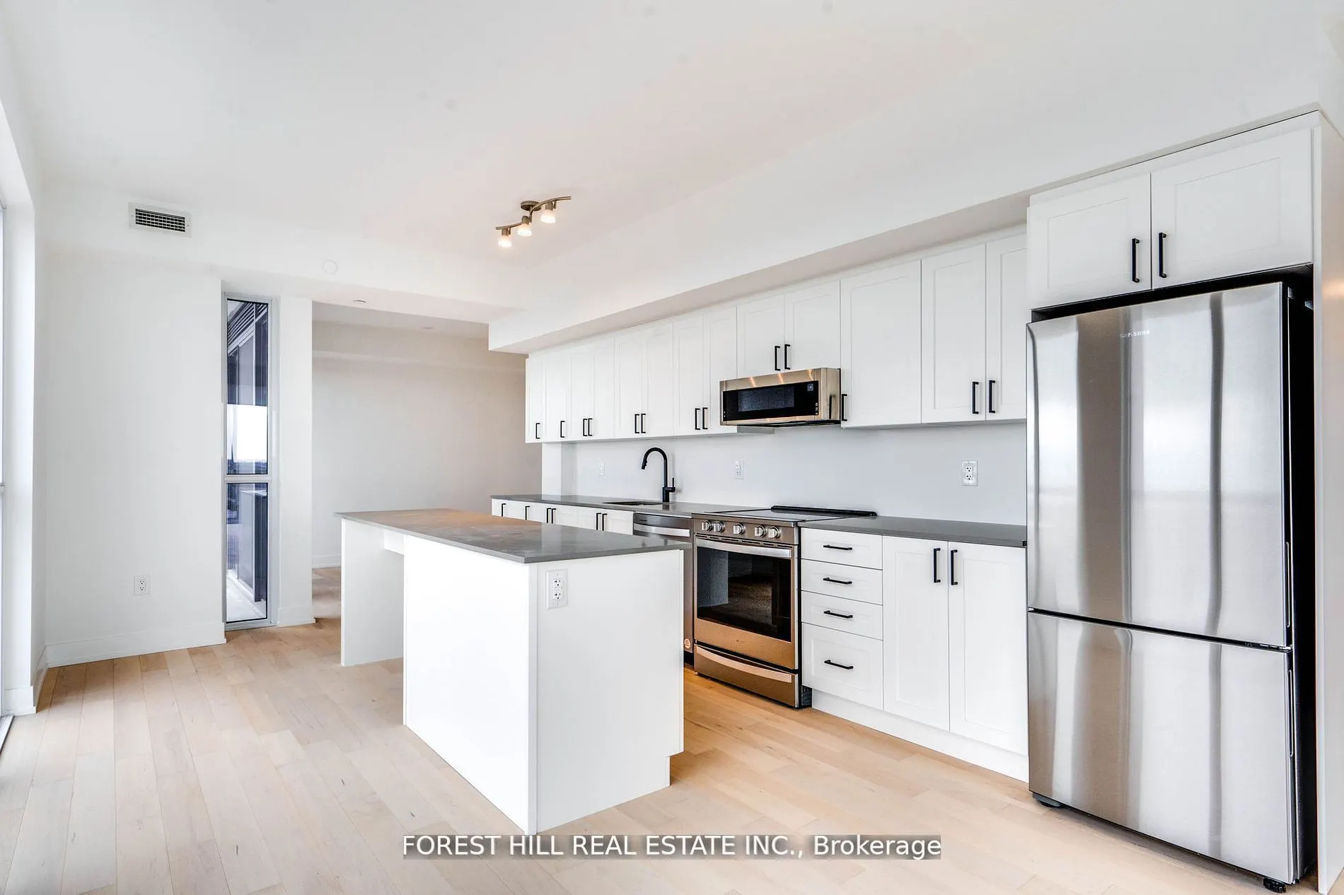 1063 Douglas Mccurdy Comm Circle, #1002