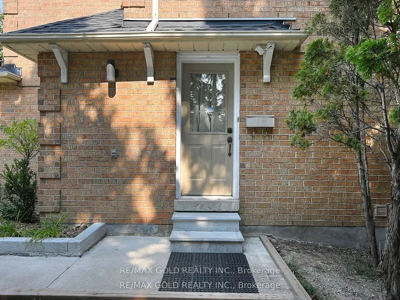 99 Bristol Road E, #153