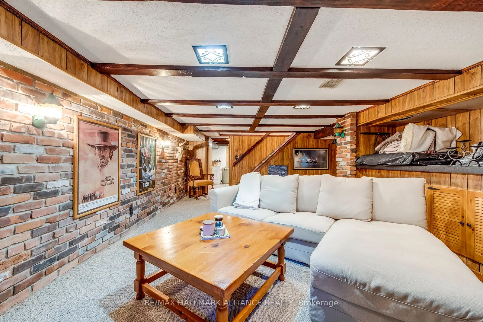 4447 Lakeshore Road