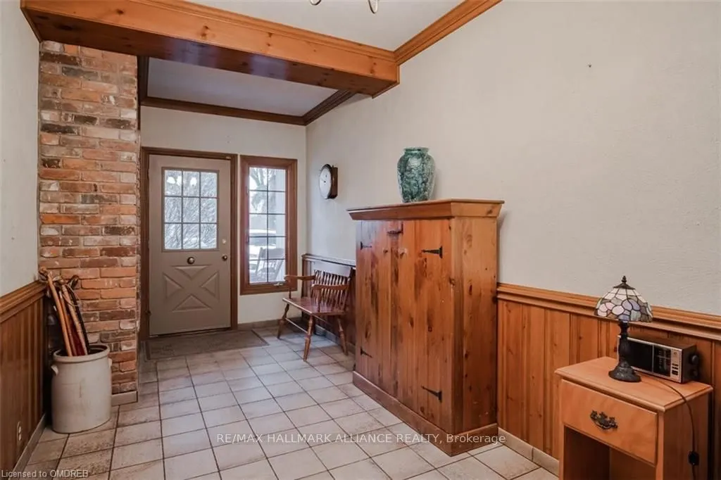 4447 Lakeshore Road