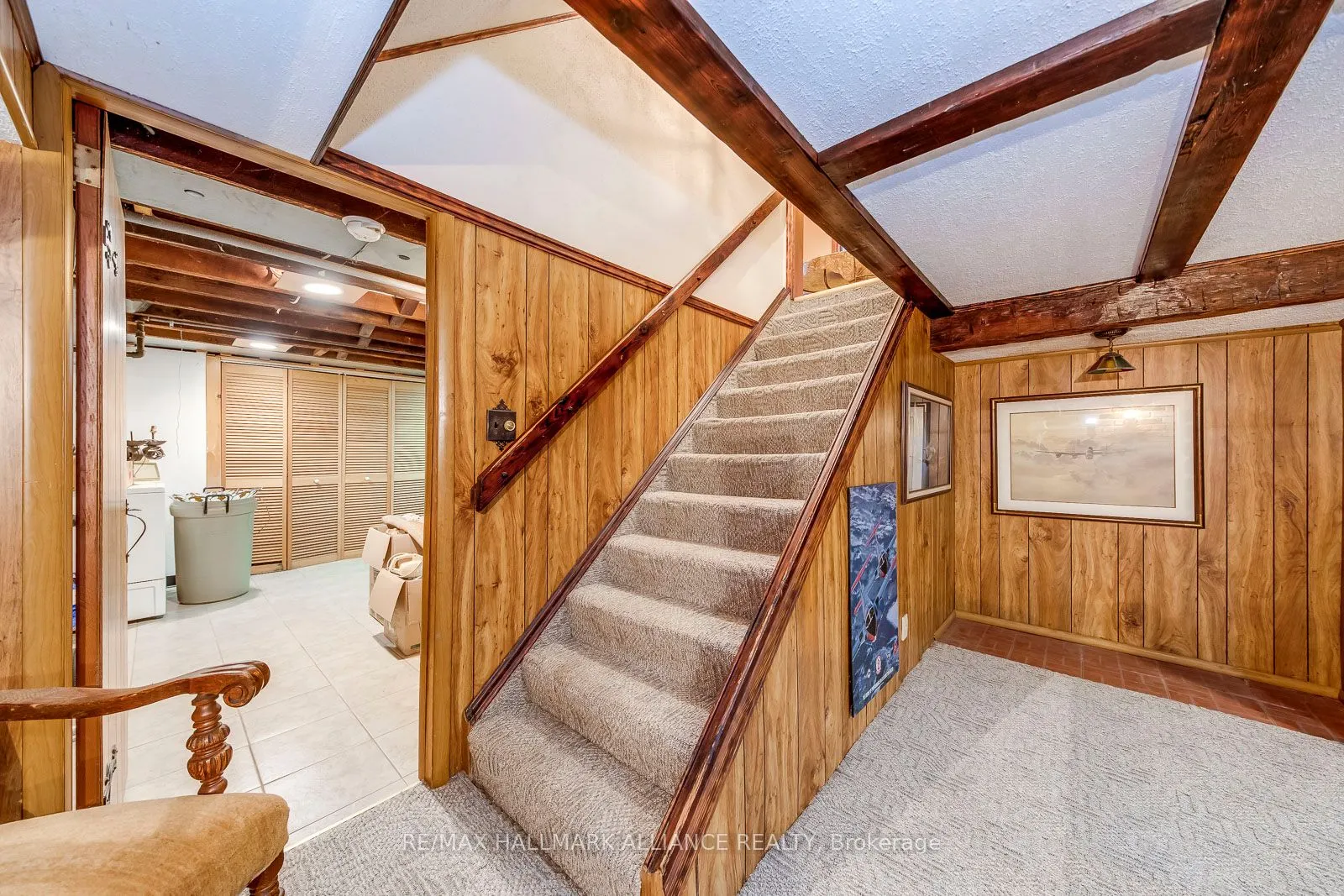 4447 Lakeshore Road