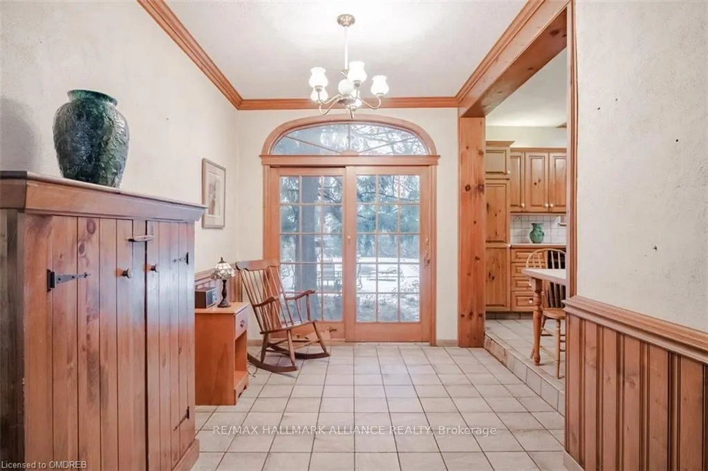 4447 Lakeshore Road