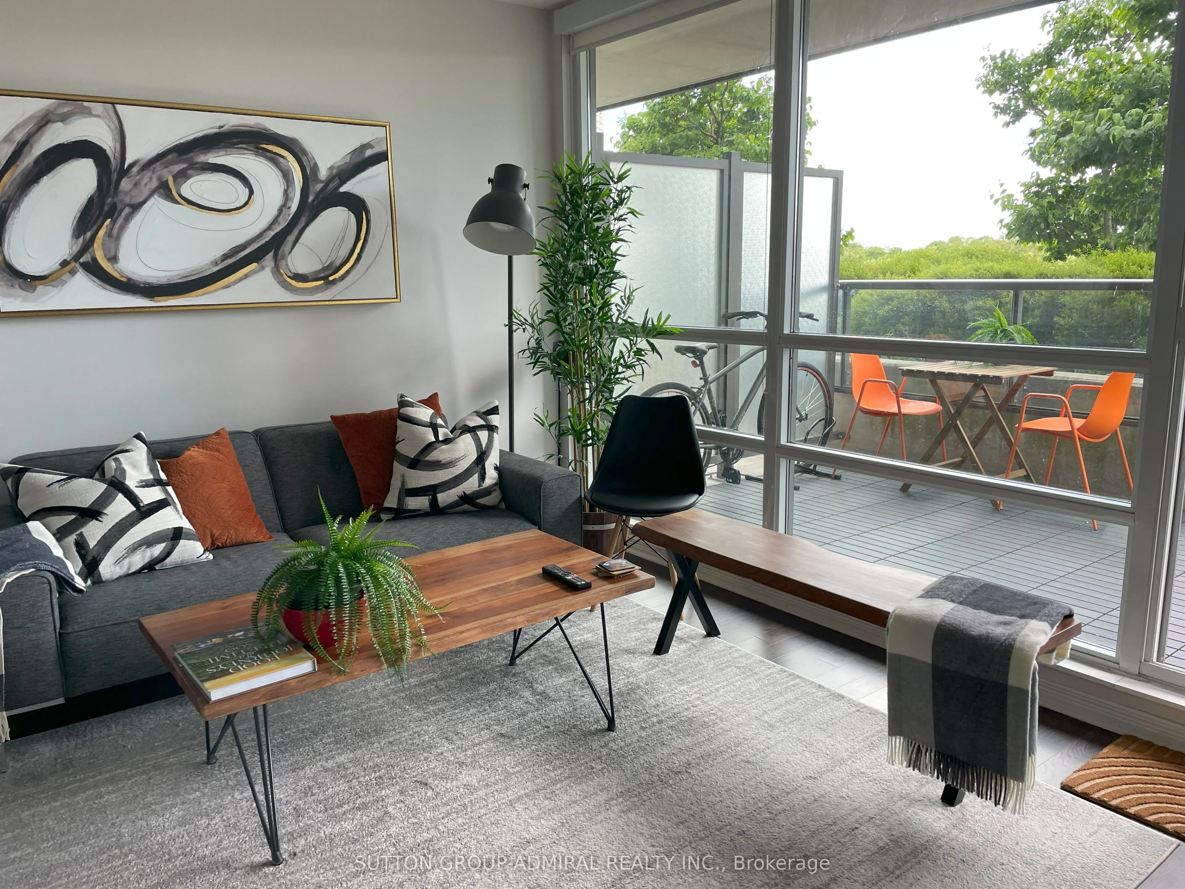 2240 Lake Shore Boulevard W, #403