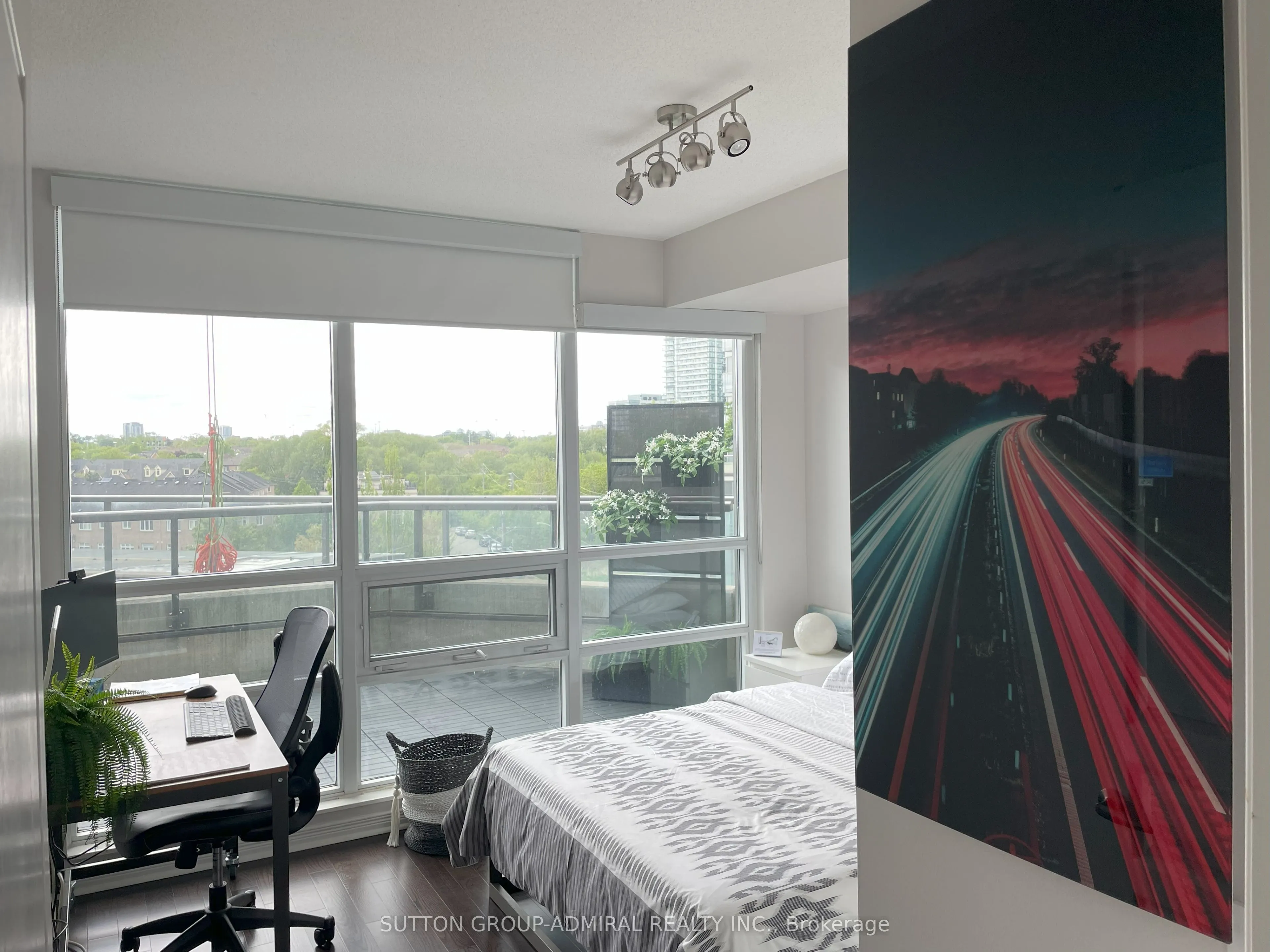 2240 Lake Shore Boulevard W, #403
