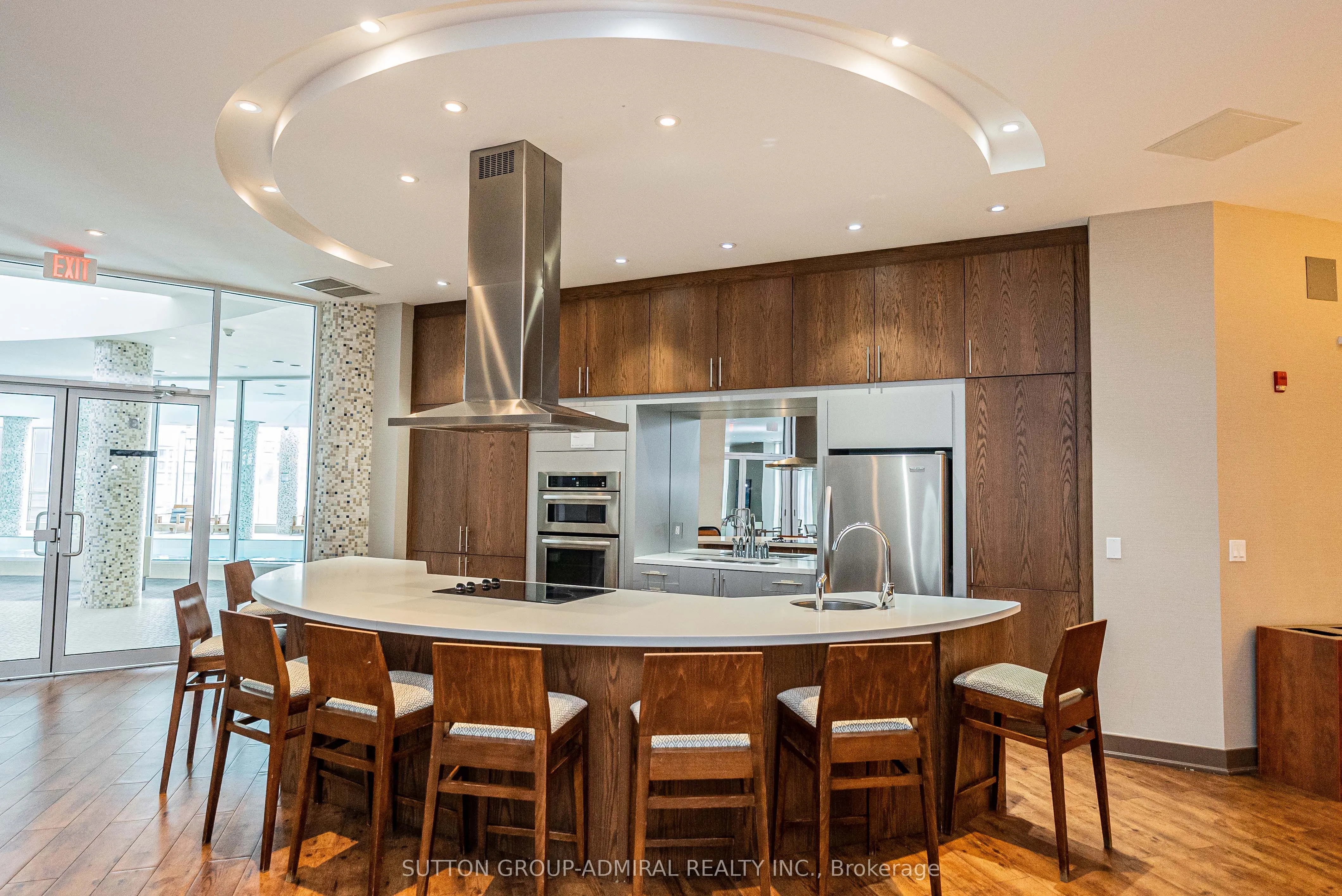 2240 Lake Shore Boulevard W, #403