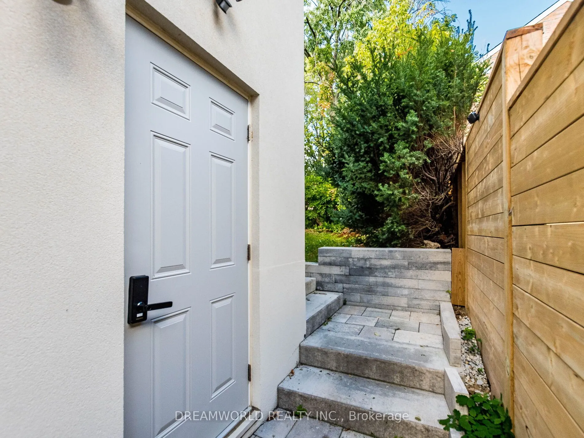 22 Yorkleigh Avenue