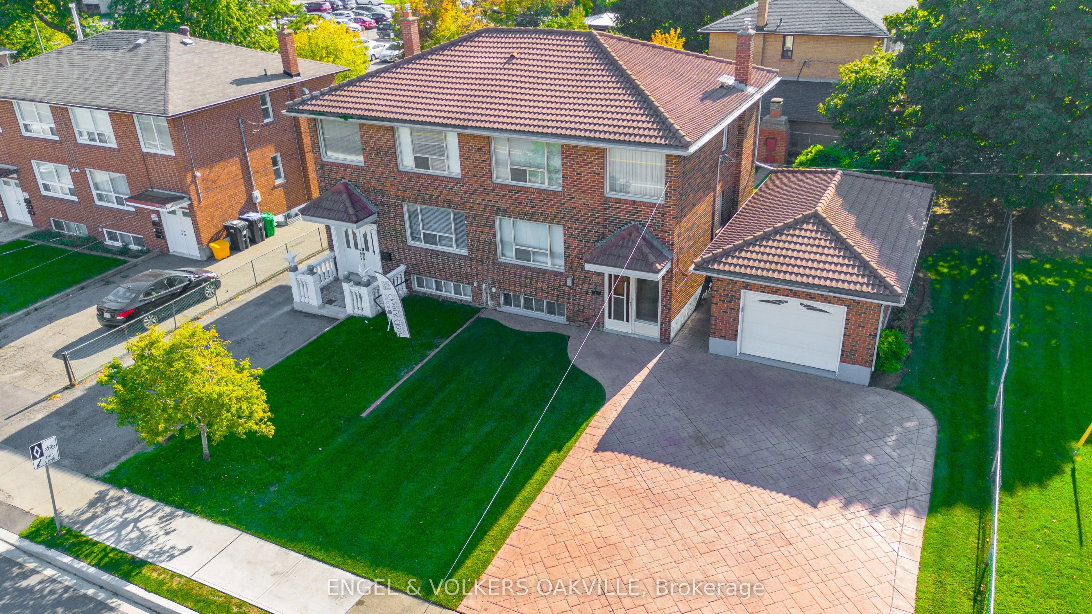 183 vodden Street E
