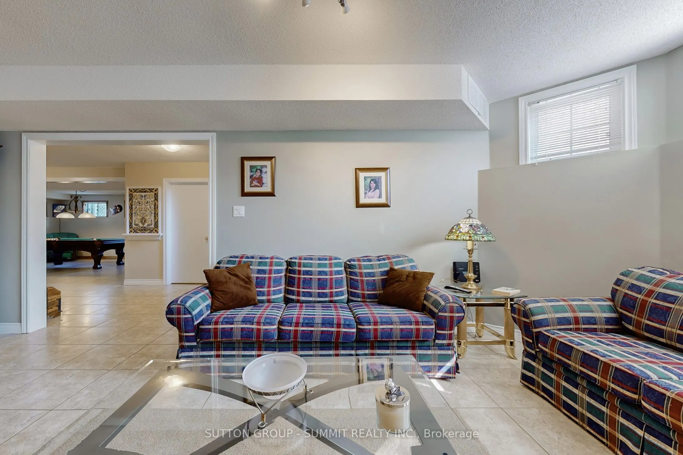 5981 RAYSHAW Crescent