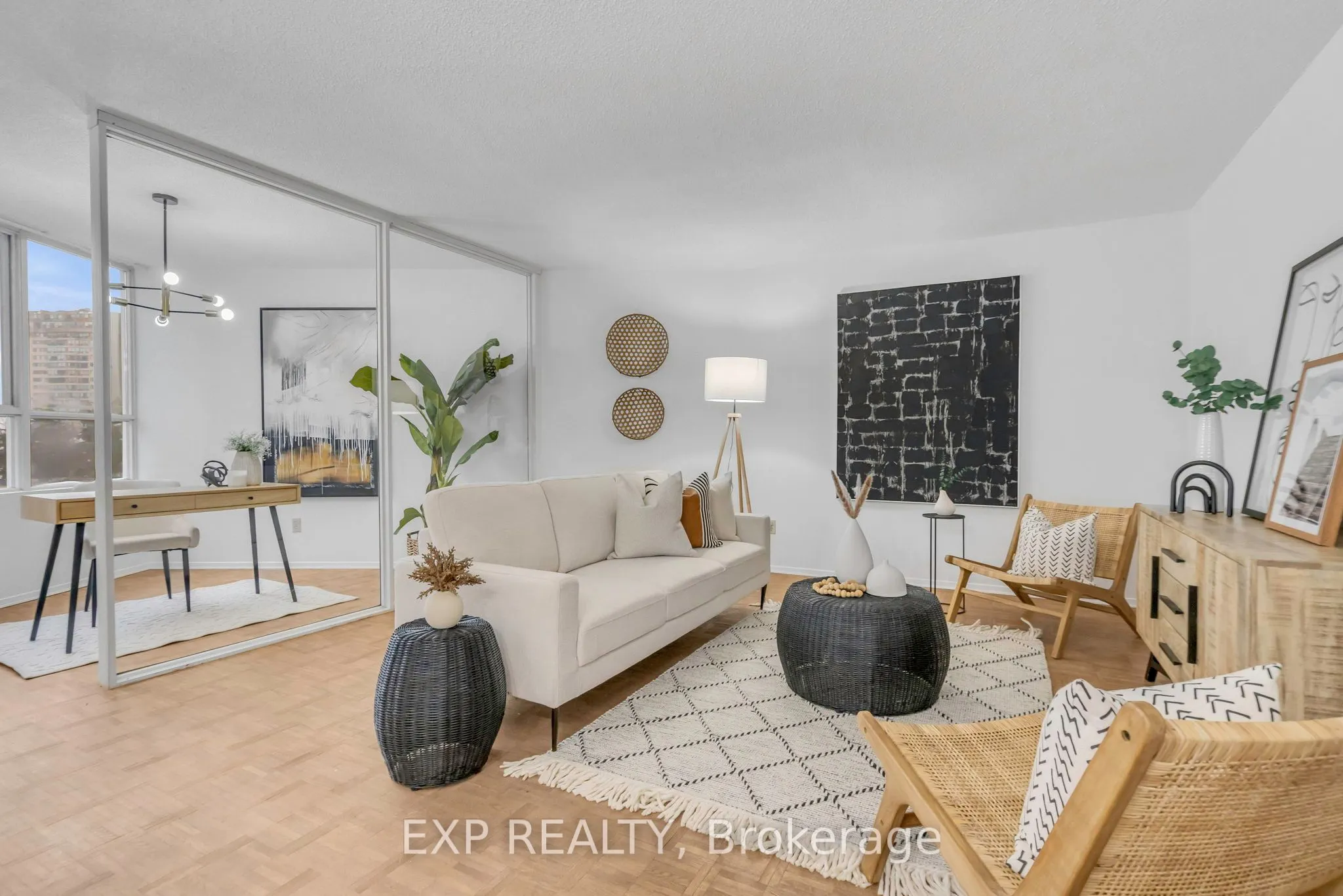 3700 Kaneff Crescent, #406