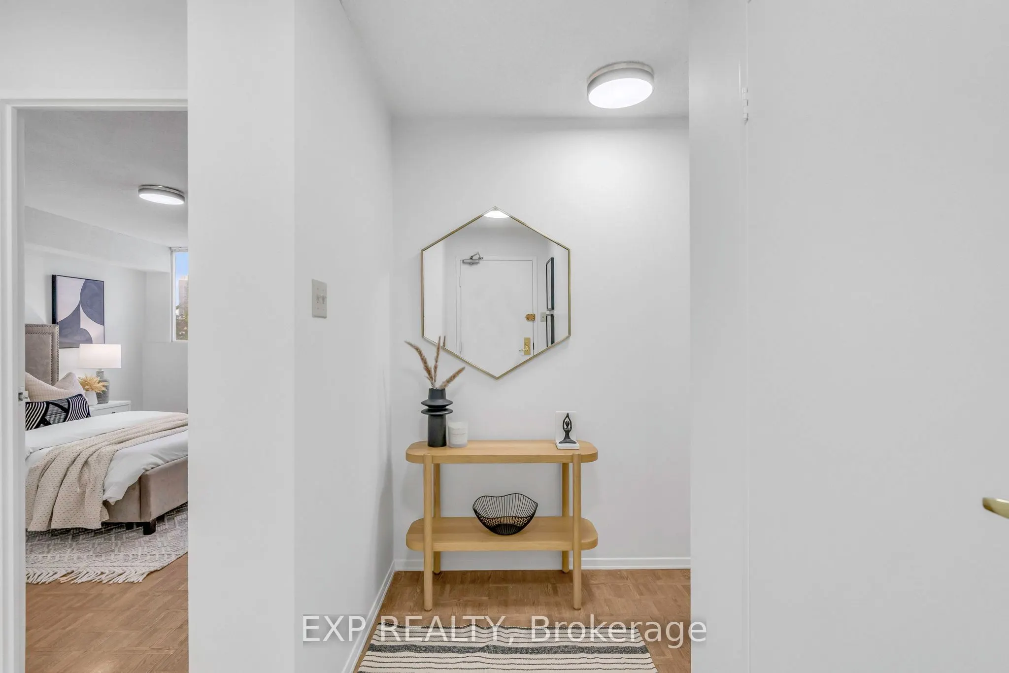 3700 Kaneff Crescent, #406