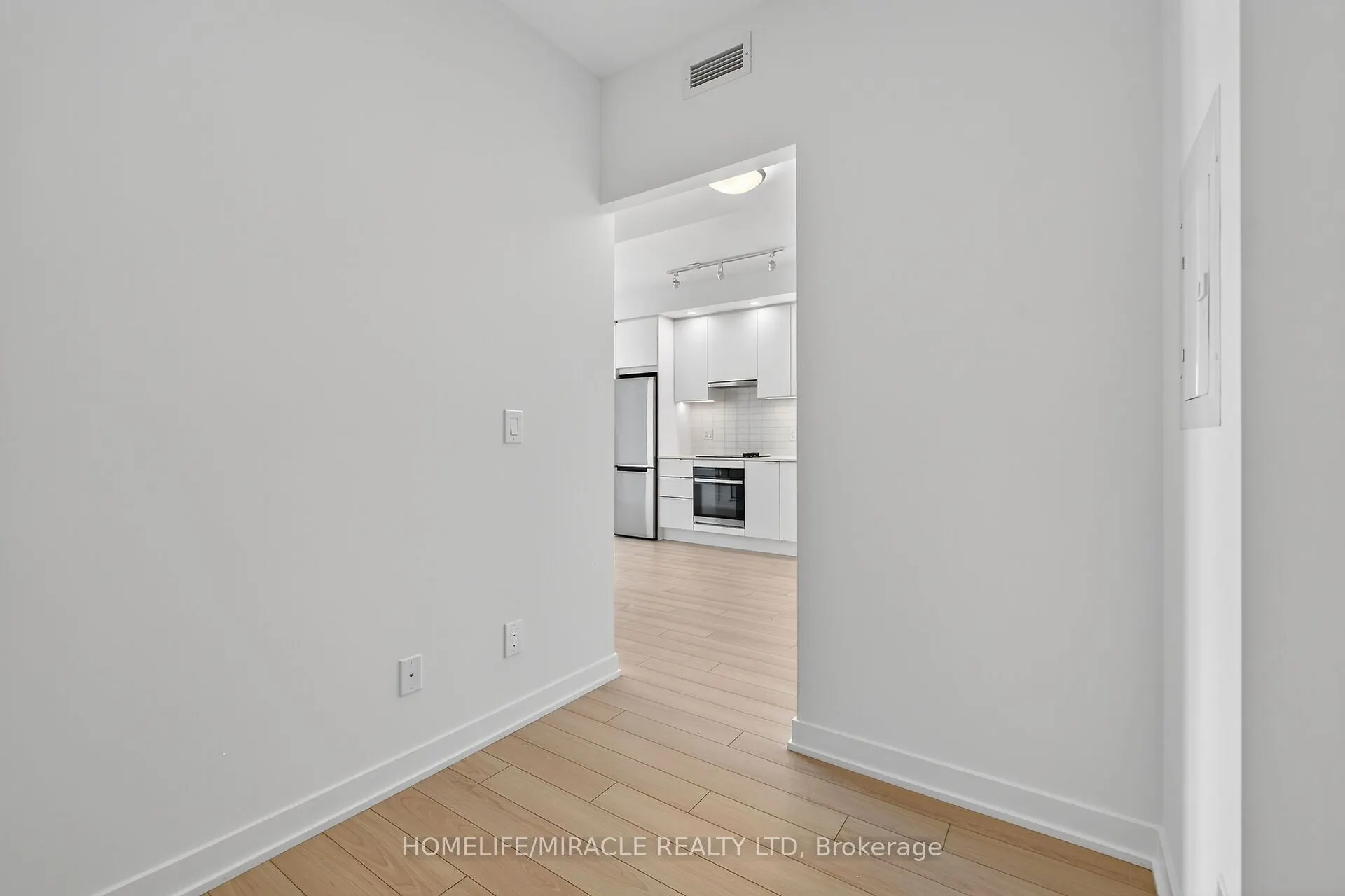 3079 Trafalgar Road, #1705