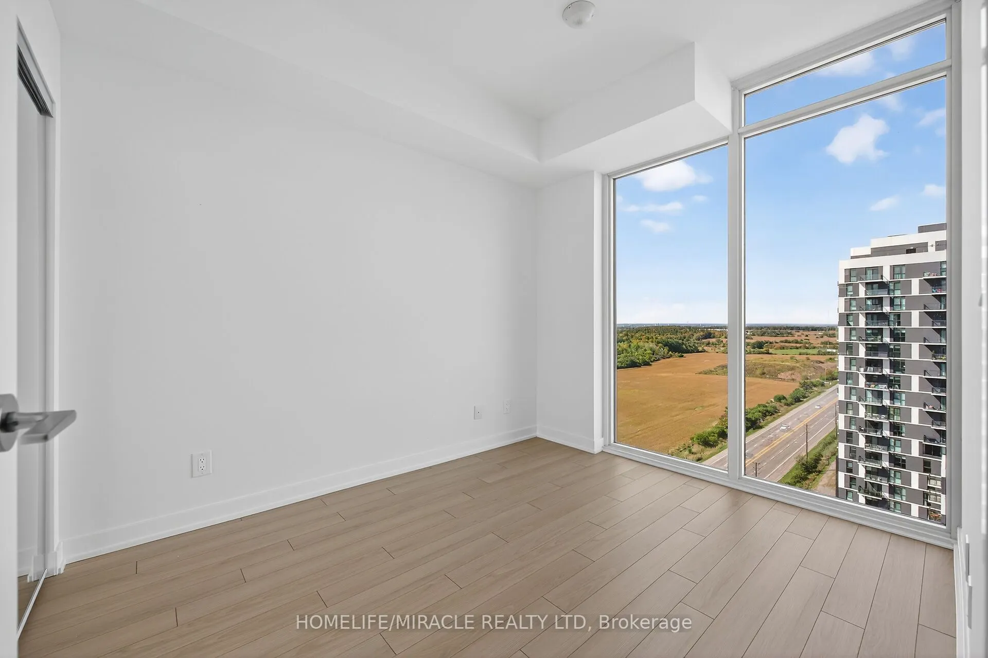 3079 Trafalgar Road, #1705