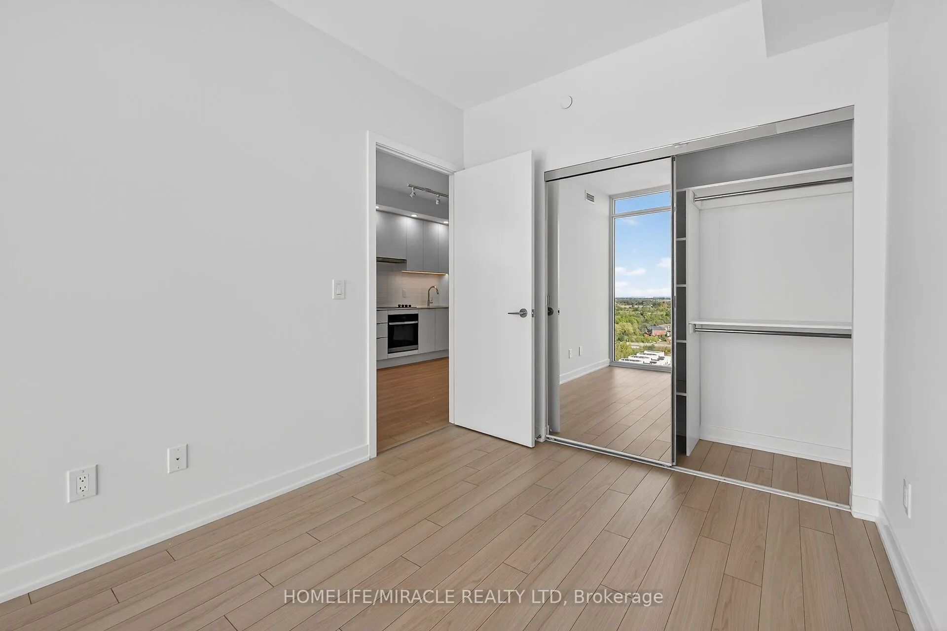 3079 Trafalgar Road, #1705