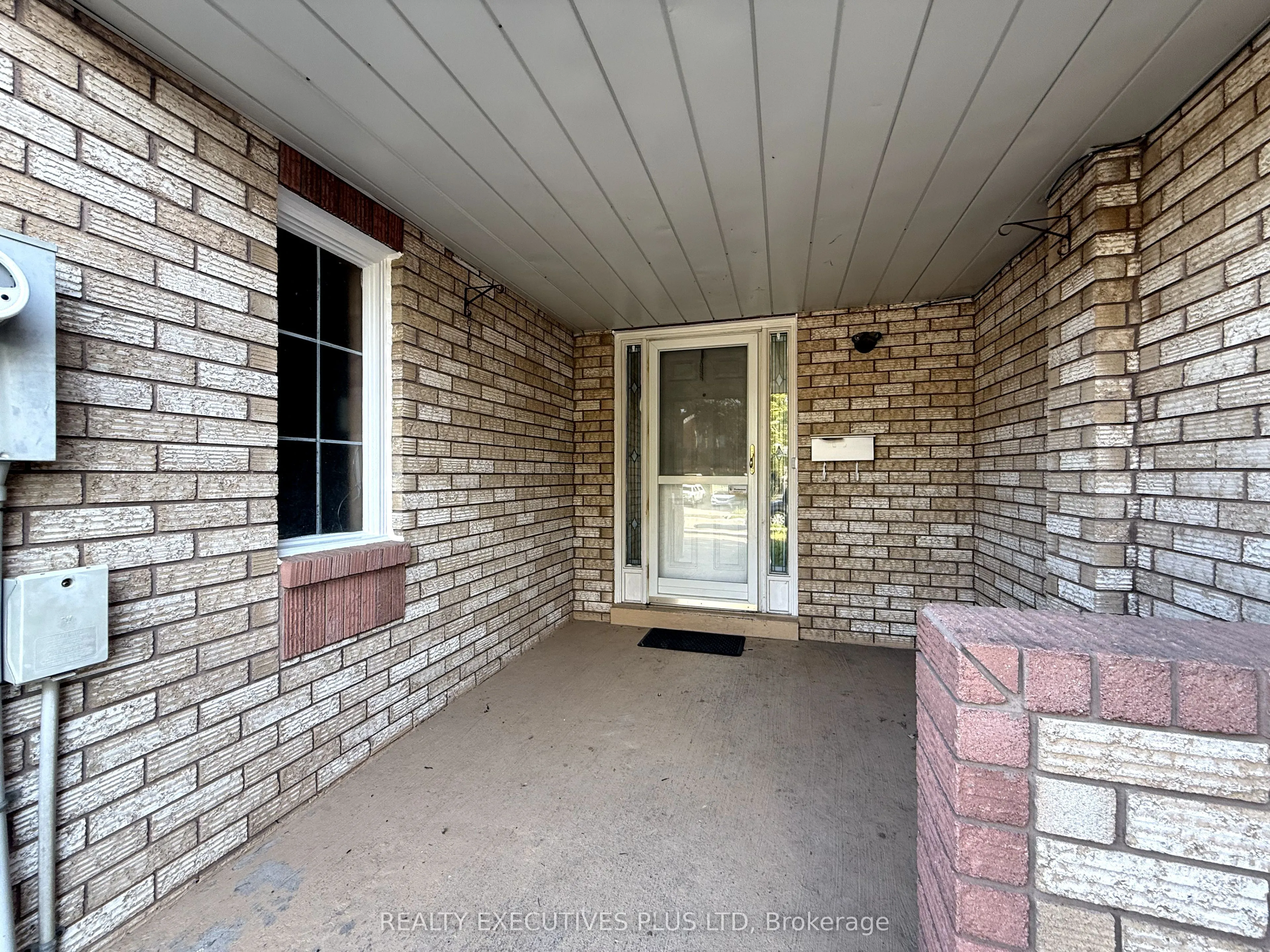 55 Ravenscliffe Court