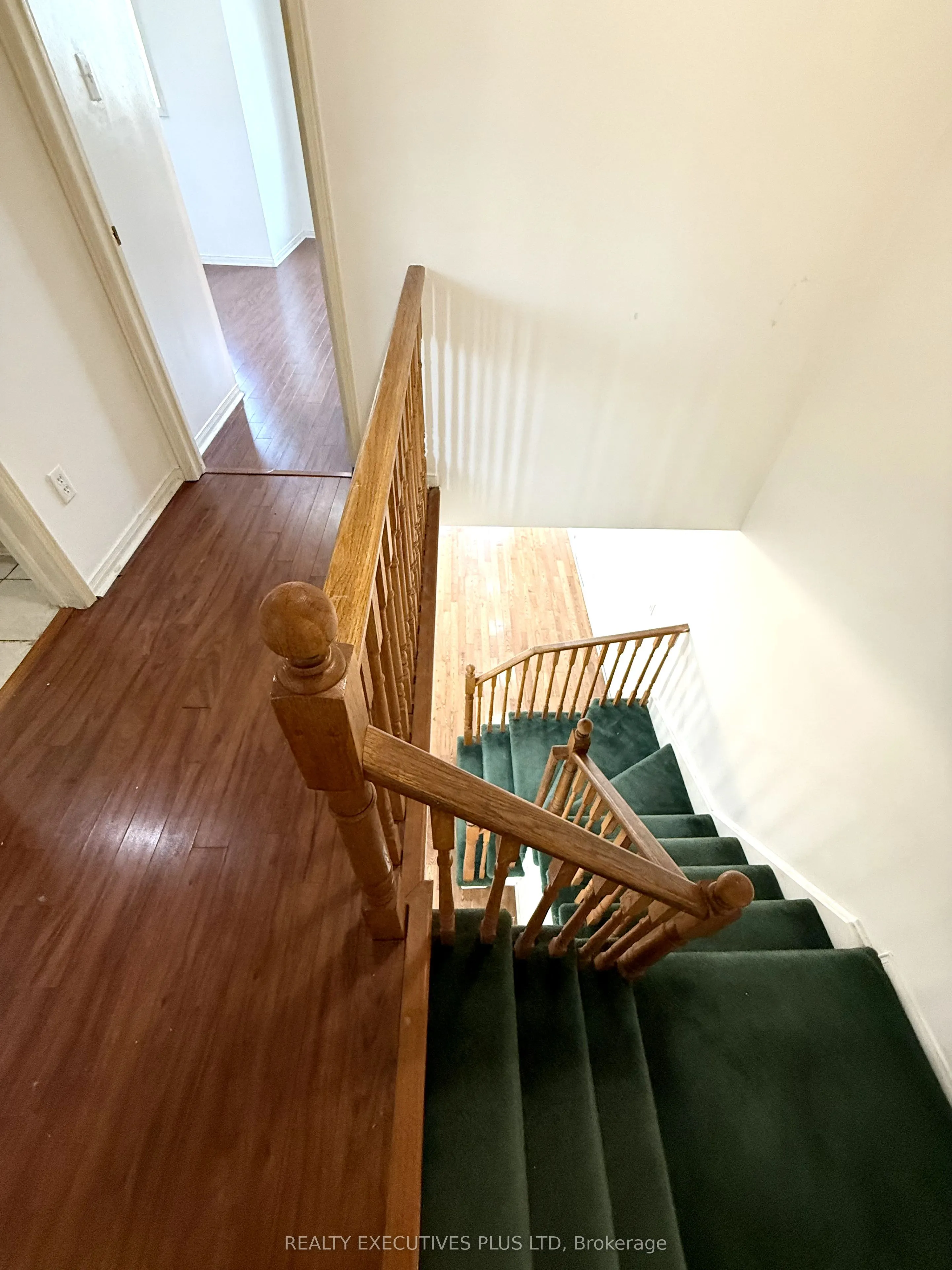 55 Ravenscliffe Court