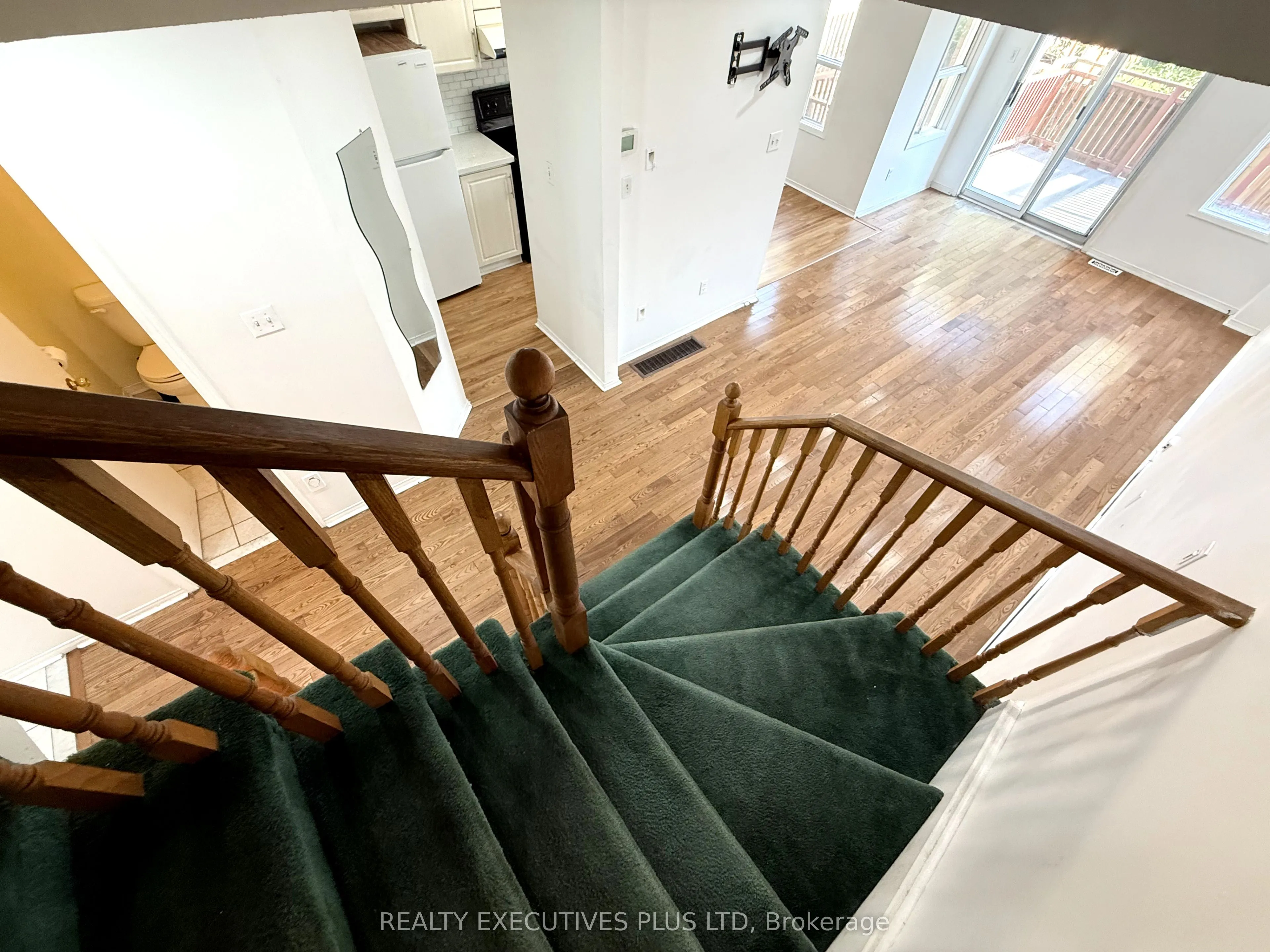 55 Ravenscliffe Court
