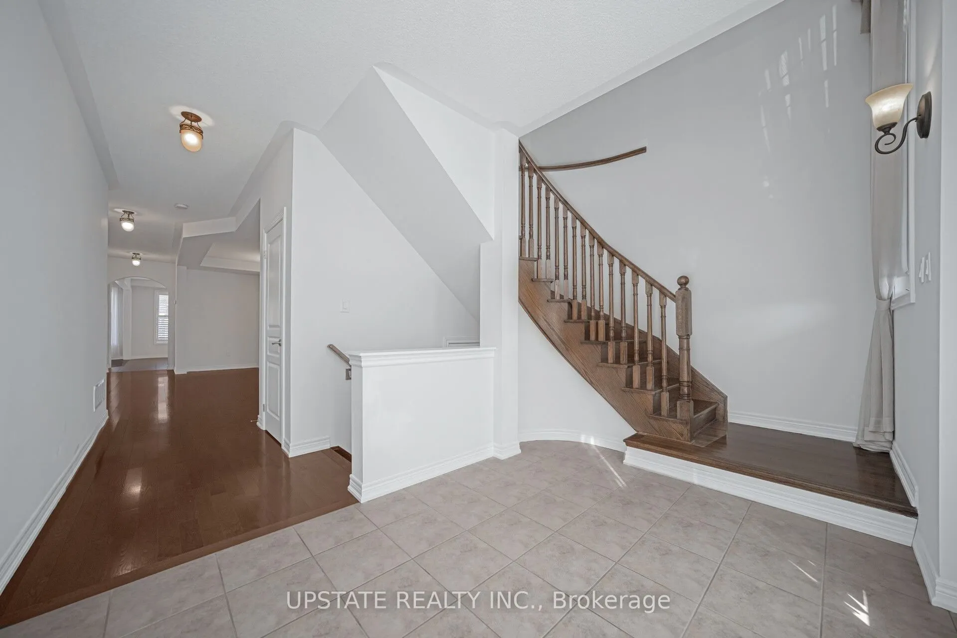 66 GEORGE ROBINSON Drive