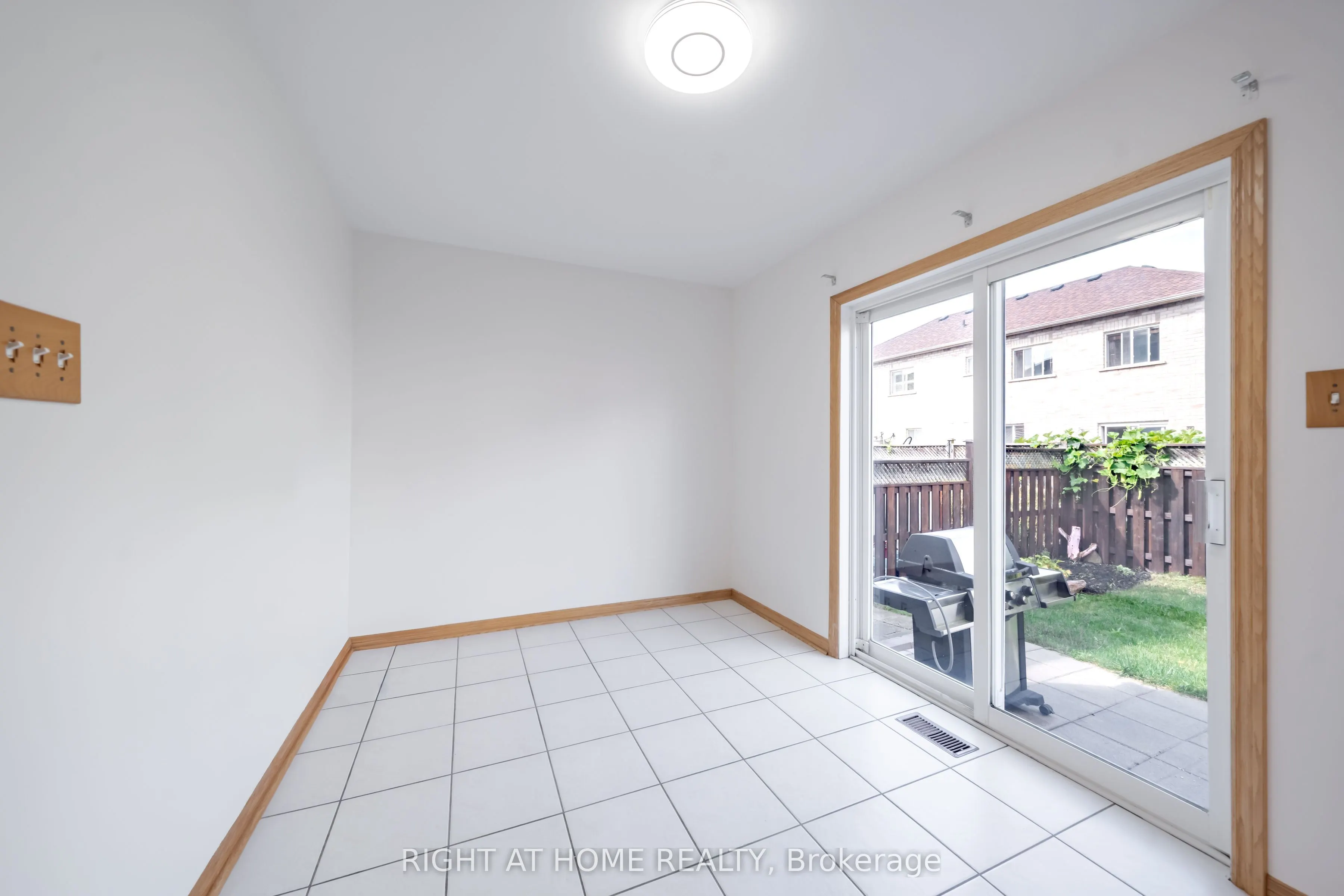 39 Viceroy Crescent