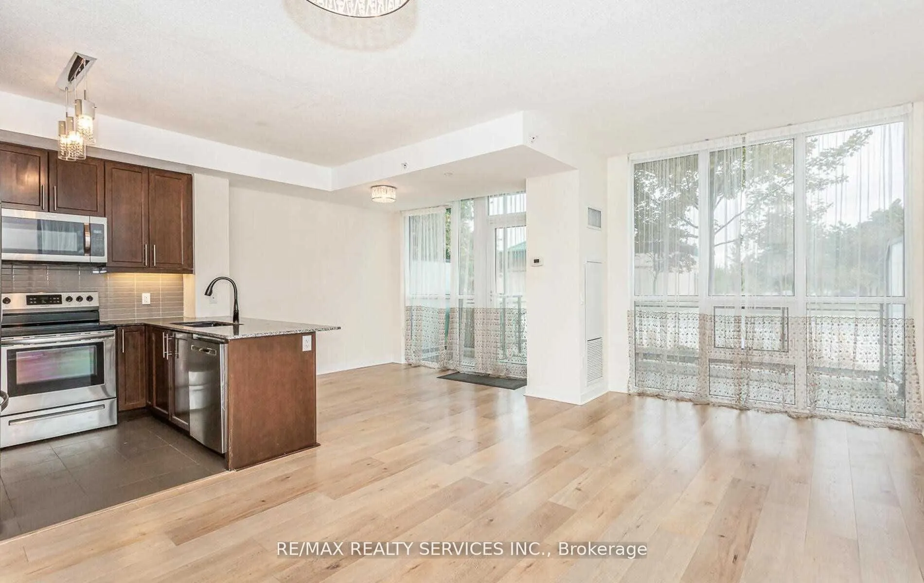 3975 Grand Park Drive, #104
