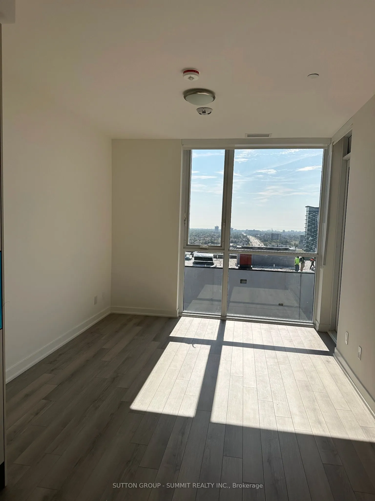 3079 Trafalgar Road, #2011