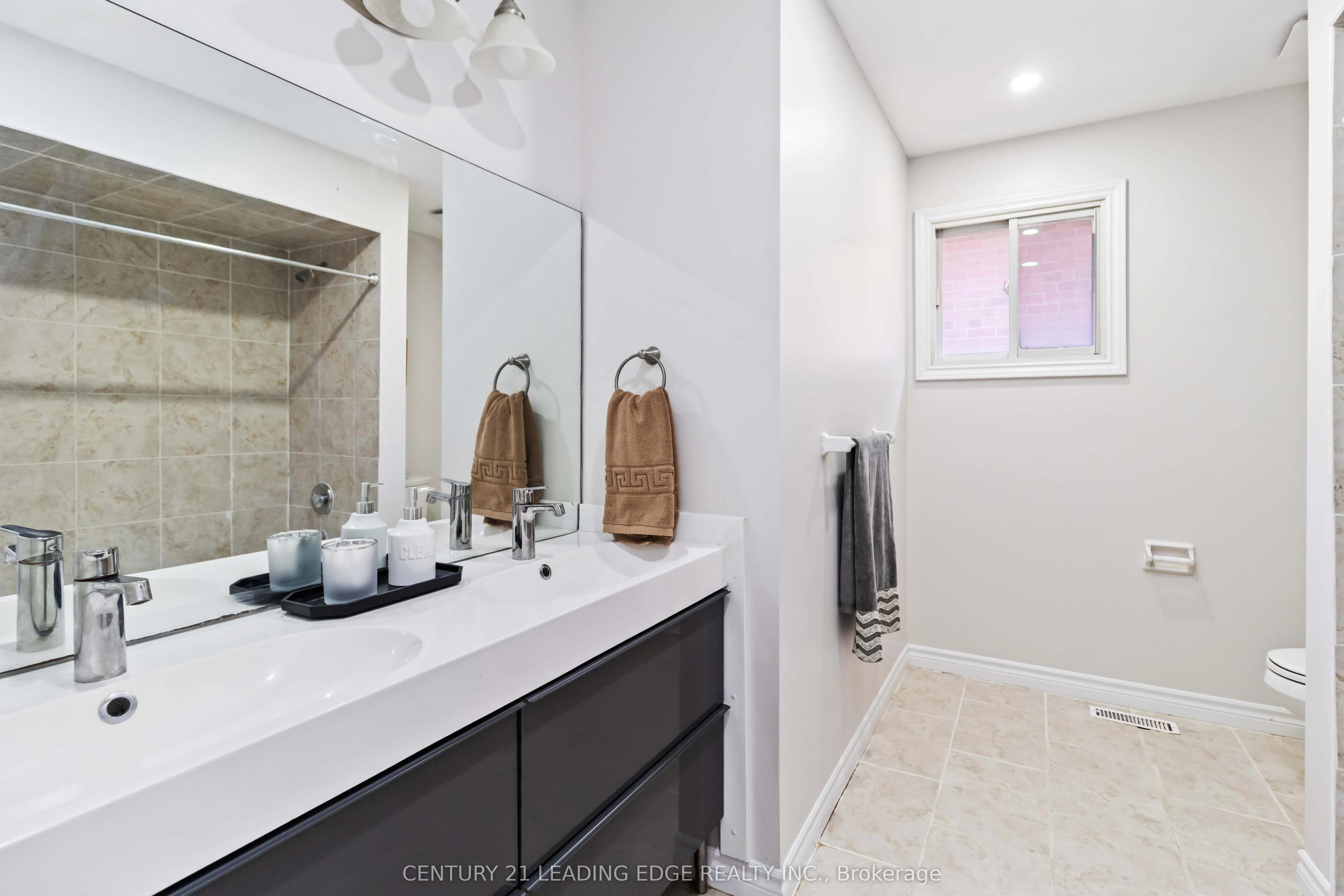 5201 CHAMPLAIN Trail